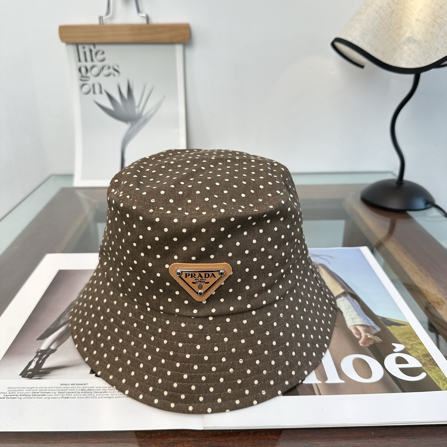 Prada 普拉达 Prada 渔夫帽，显脸小 款超好搭配，赶紧入手
