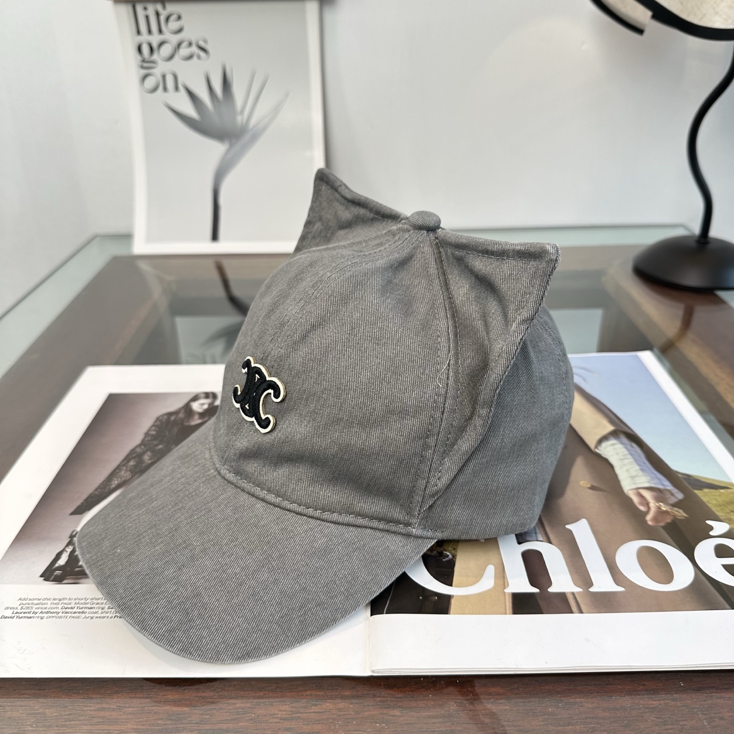 Celine CELINE（赛琳）简约 最新棒球帽，潮流，高端做工 每一个帽子都是用心之作 非一般的品质，男女均可