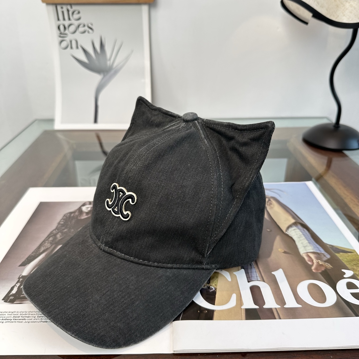 Celine CELINE（赛琳）简约 最新棒球帽，潮流，高端做工 每一个帽子都是用心之作 非一般的品质，男女均可