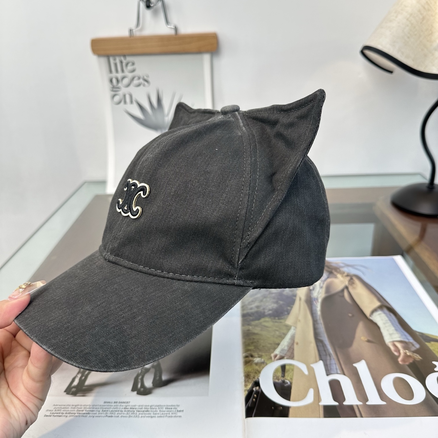 爆款CELINE（赛琳）简约明星同款最新棒球帽，时尚潮流，高端做工！每一个帽子都是用心之作！非一般的品质