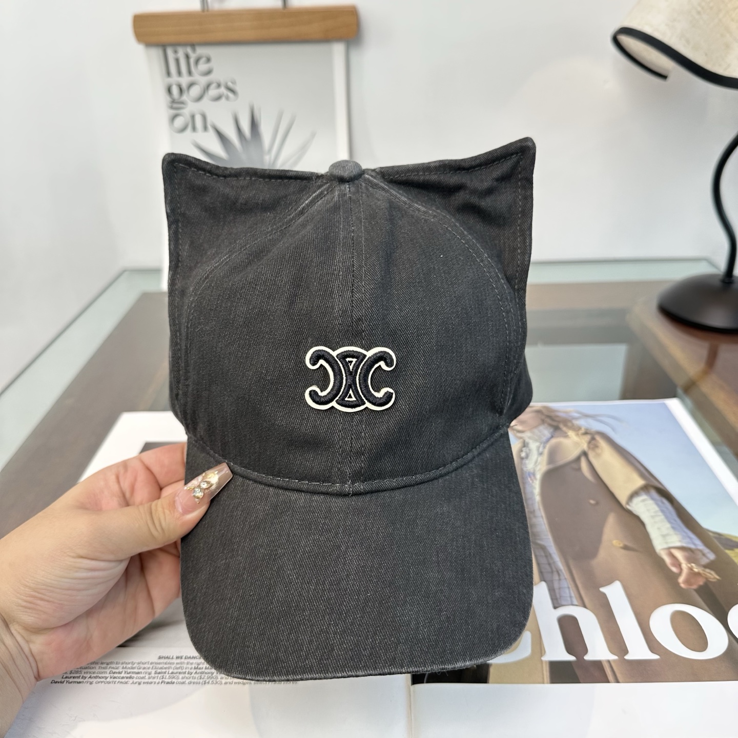 Celine CELINE（赛琳）简约 最新棒球帽，潮流，高端做工 每一个帽子都是用心之作 非一般的品质，男女均可