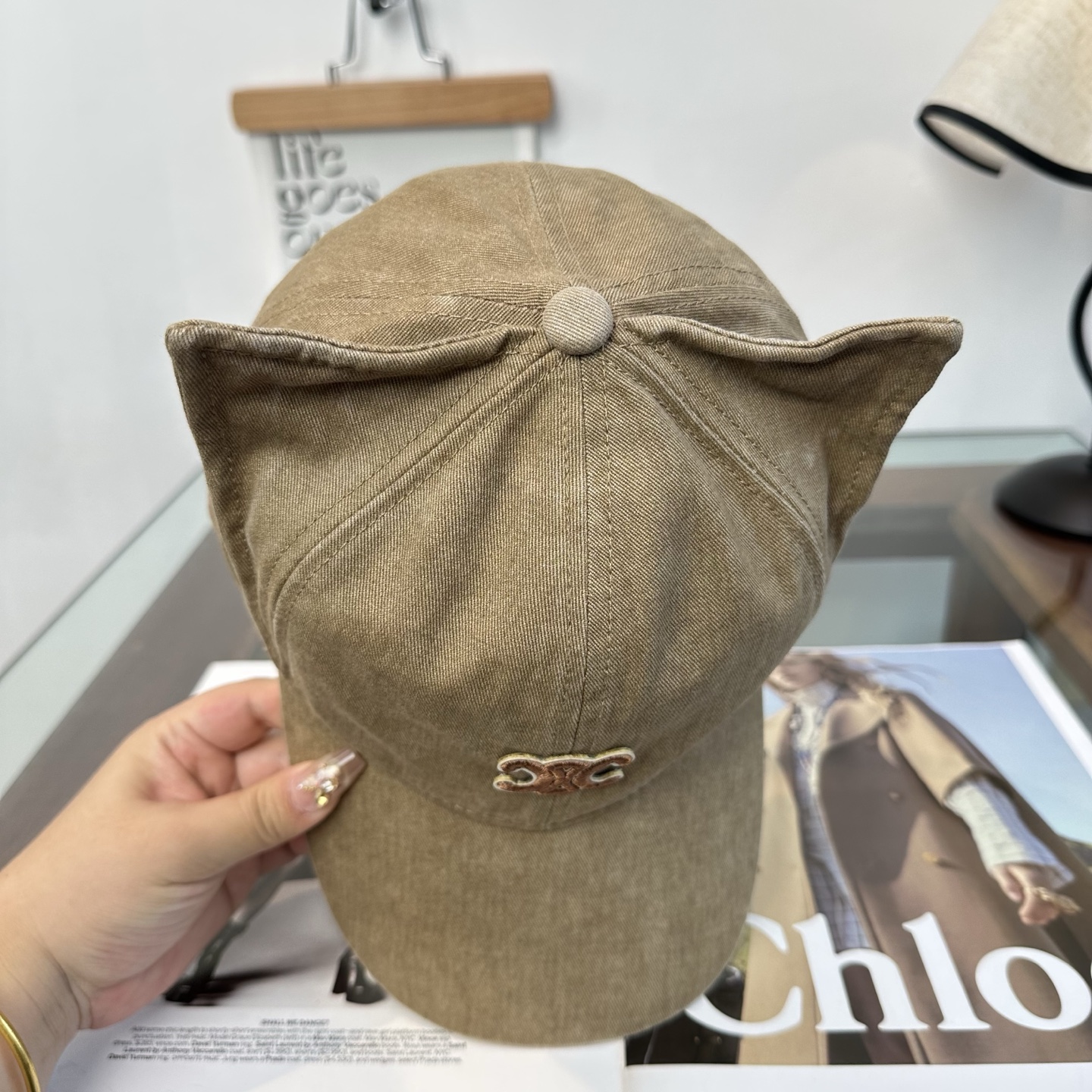Celine CELINE（赛琳）简约 最新棒球帽，潮流，高端做工 每一个帽子都是用心之作 非一般的品质，男女均可
