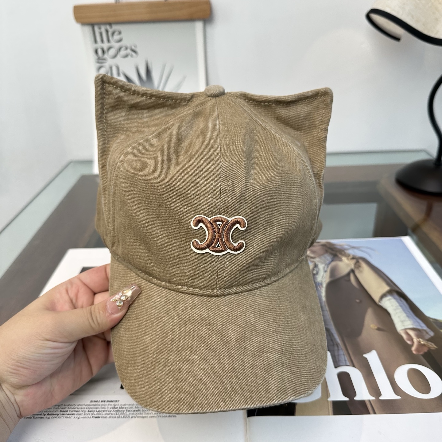Celine CELINE（赛琳）简约 最新棒球帽，潮流，高端做工 每一个帽子都是用心之作 非一般的品质，男女均可