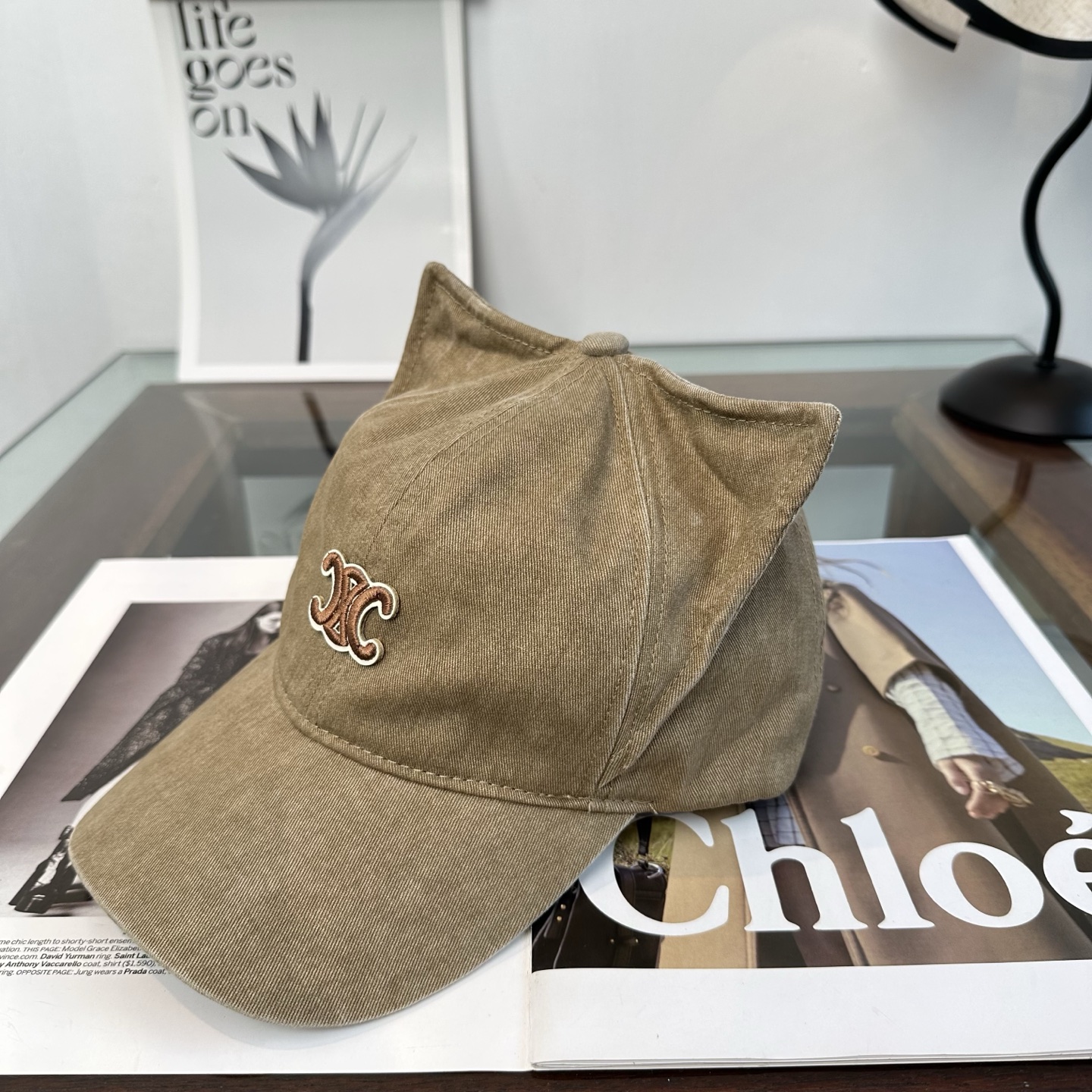 Celine CELINE（赛琳）简约 最新棒球帽，潮流，高端做工 每一个帽子都是用心之作 非一般的品质，男女均可