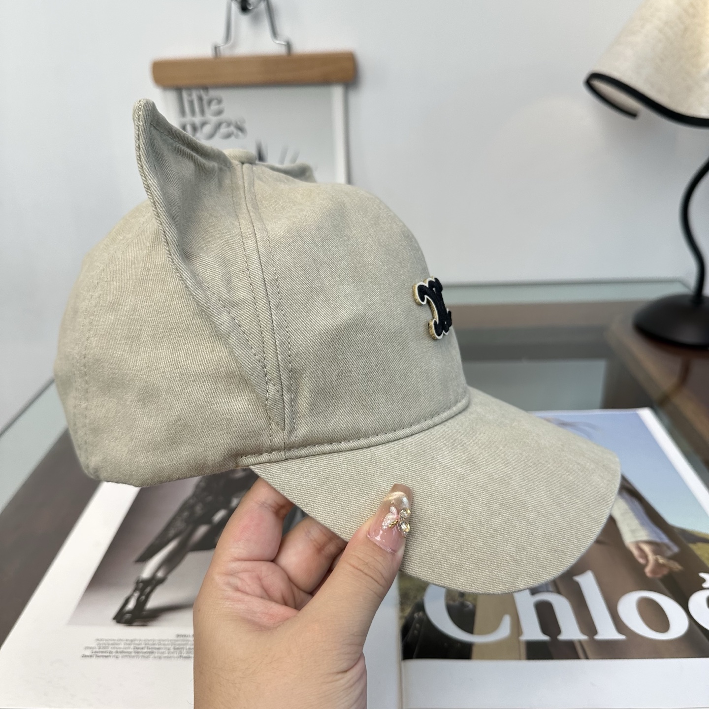 Celine CELINE（赛琳）简约 最新棒球帽，潮流，高端做工 每一个帽子都是用心之作 非一般的品质，男女均可