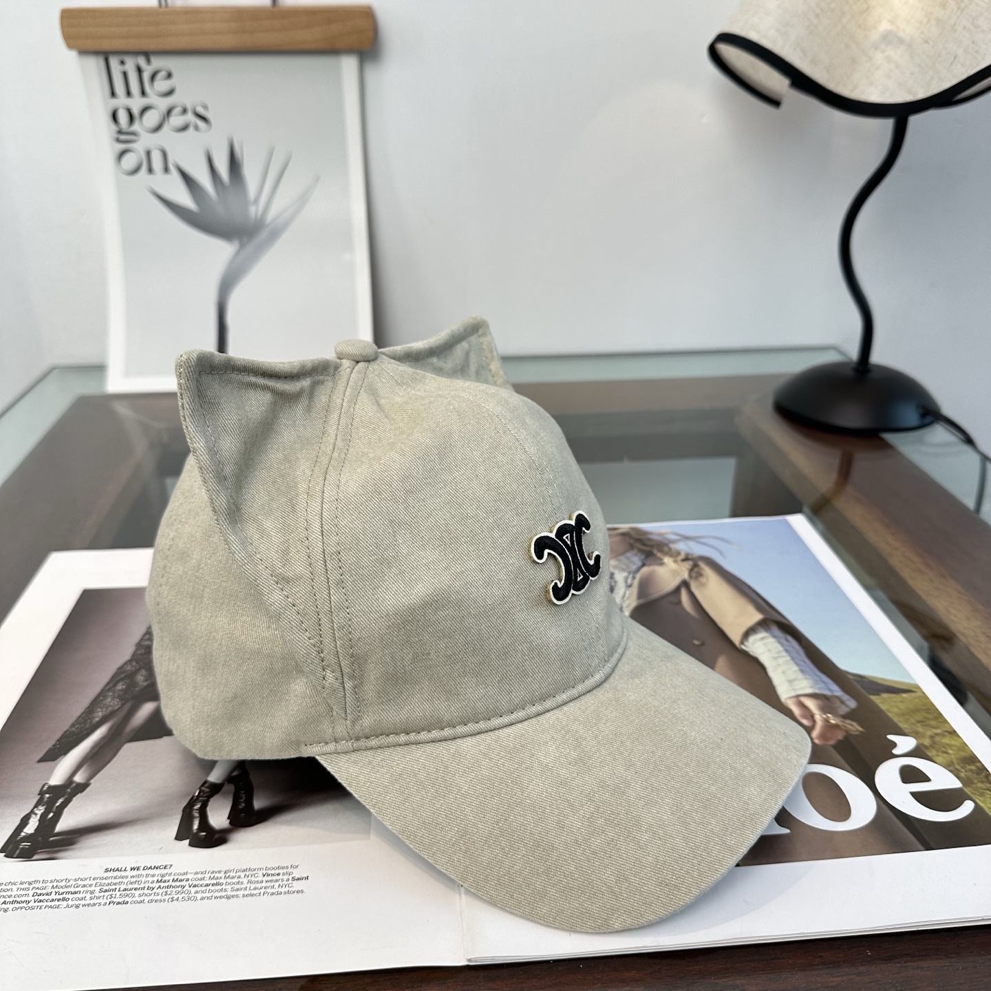 Celine CELINE（赛琳）简约 最新棒球帽，潮流，高端做工 每一个帽子都是用心之作 非一般的品质，男女均可