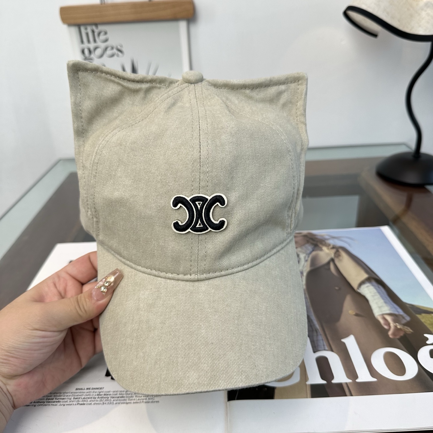 Celine CELINE（赛琳）简约 最新棒球帽，潮流，高端做工 每一个帽子都是用心之作 非一般的品质，男女均可