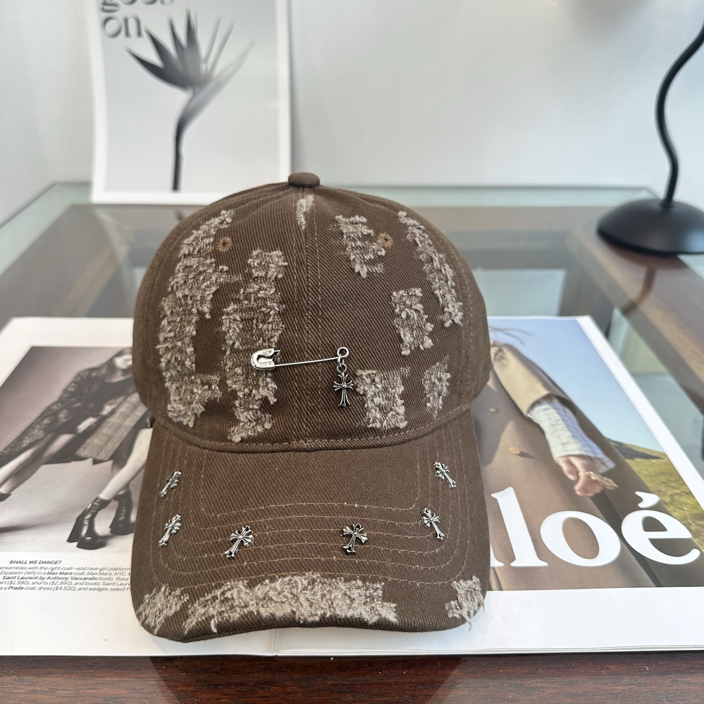 Chrome Hearts Chrome hearts 克罗心 新款十字架 高品质棒球帽，高端定制版 博主同款 墙裂推荐 质量巨好 谁戴谁 ~