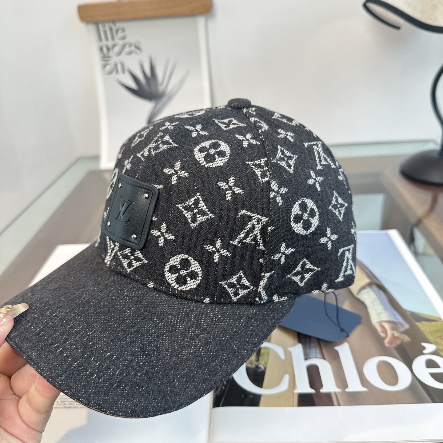 🧢路易威登棒球帽 LouisVuitton😍新款LV棒球帽，重工打造♥️高端大气，百搭款🤗男女通用！