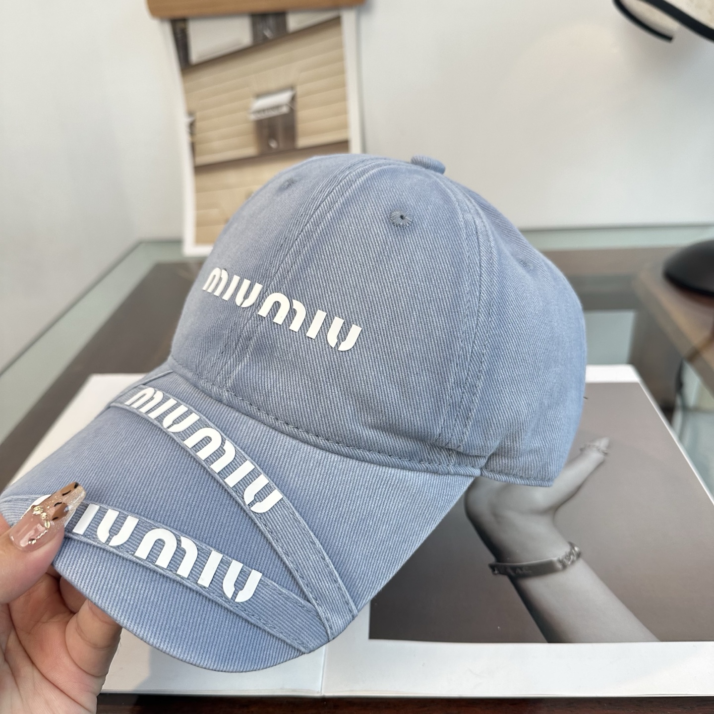 谬谬miumiu 原单 新款棒球帽，正品开模订制，原版做工细致质量超赞！