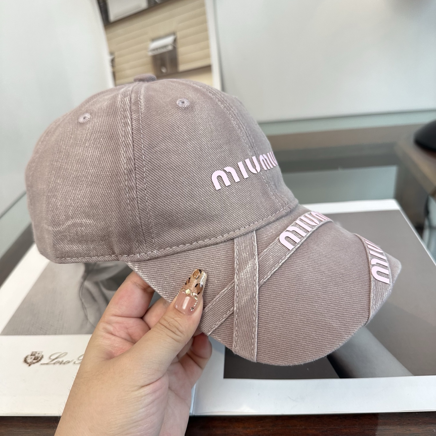 谬谬miumiu 原单 新款棒球帽，正品开模订制，原版做工细致质量超赞！