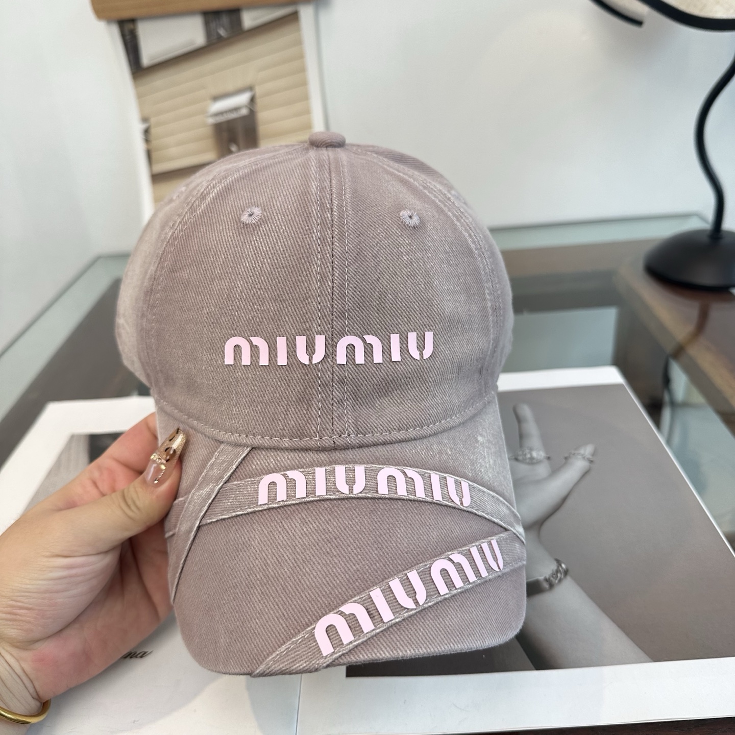 谬谬miumiu 原单 新款棒球帽，正品开模订制，原版做工细致质量超赞！