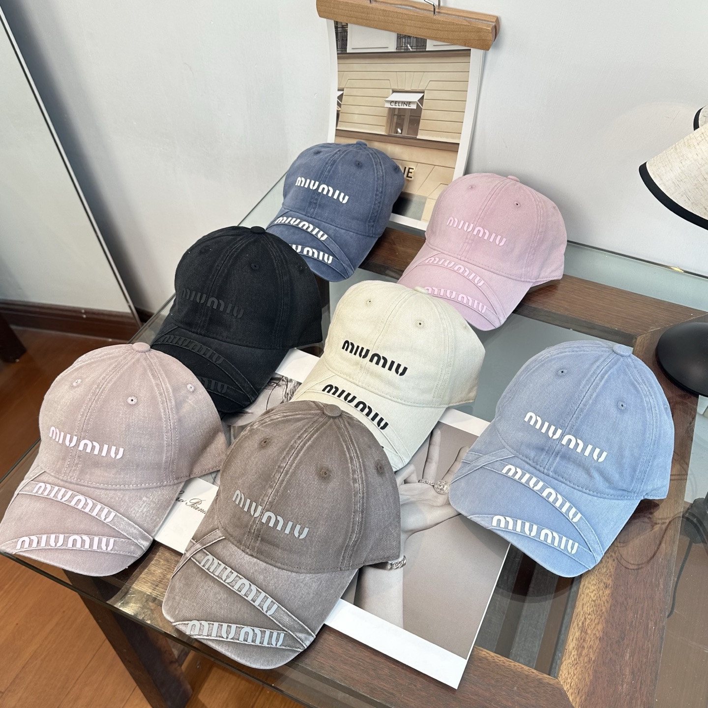 Miu Miu 谬谬miumiu 新款棒球帽， 开模订制， 做工细致质量超赞