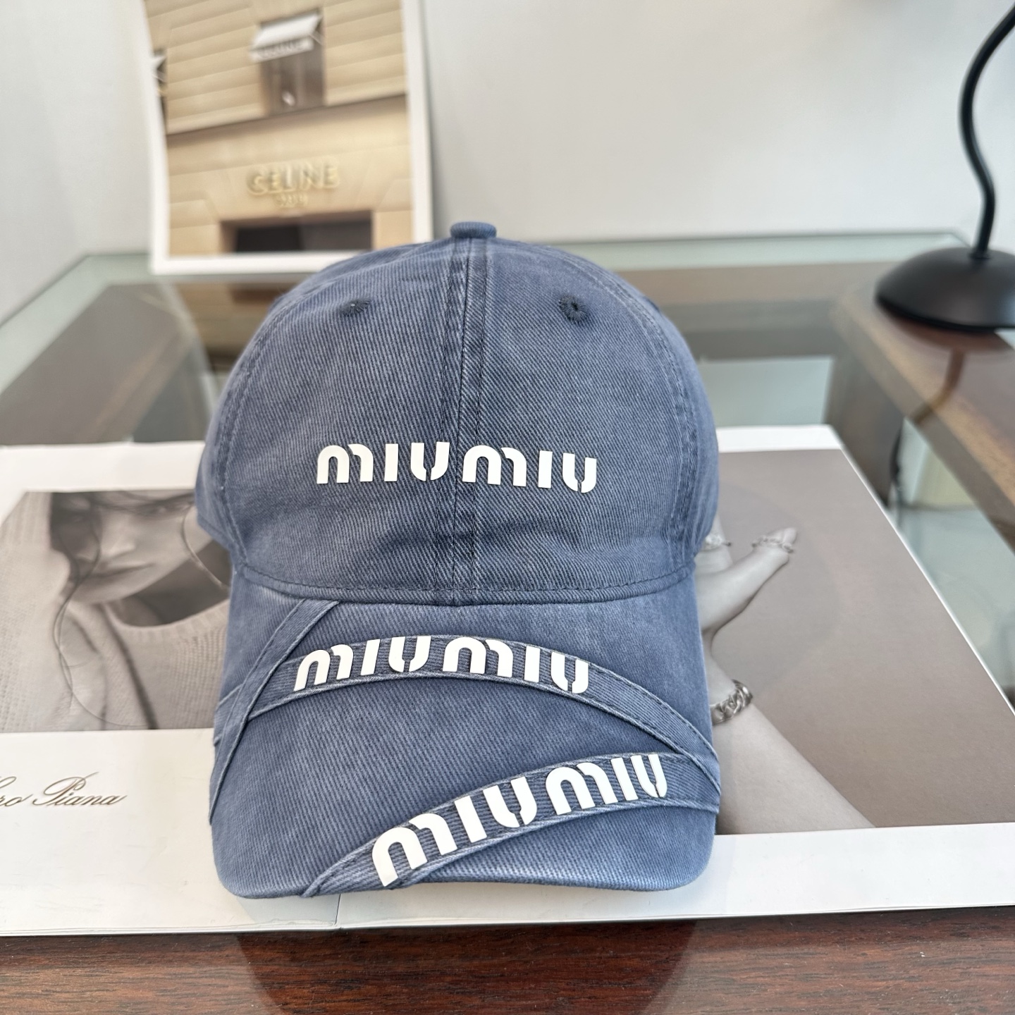 Miu Miu 谬谬miumiu 新款棒球帽， 开模订制， 做工细致质量超赞