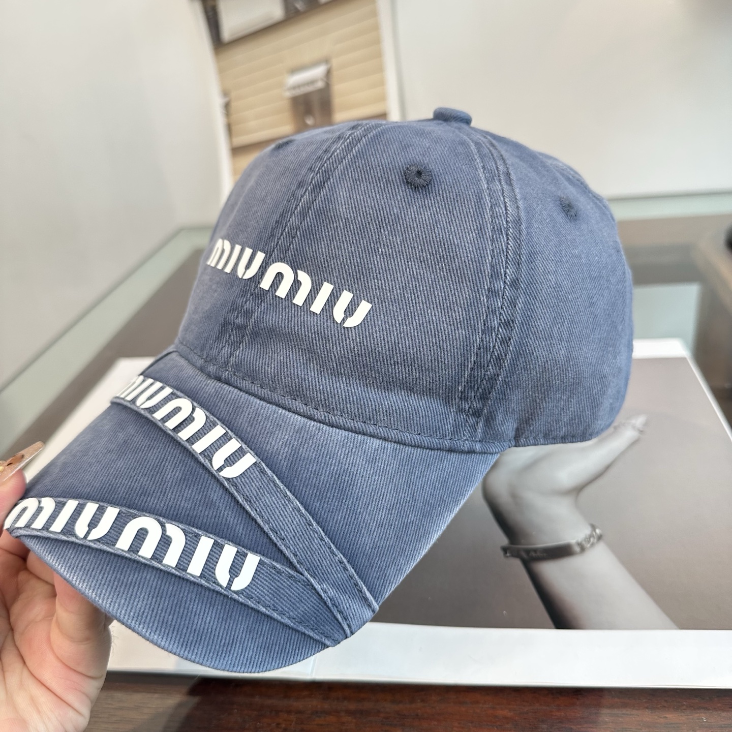 谬谬miumiu 原单 新款棒球帽，正品开模订制，原版做工细致质量超赞！