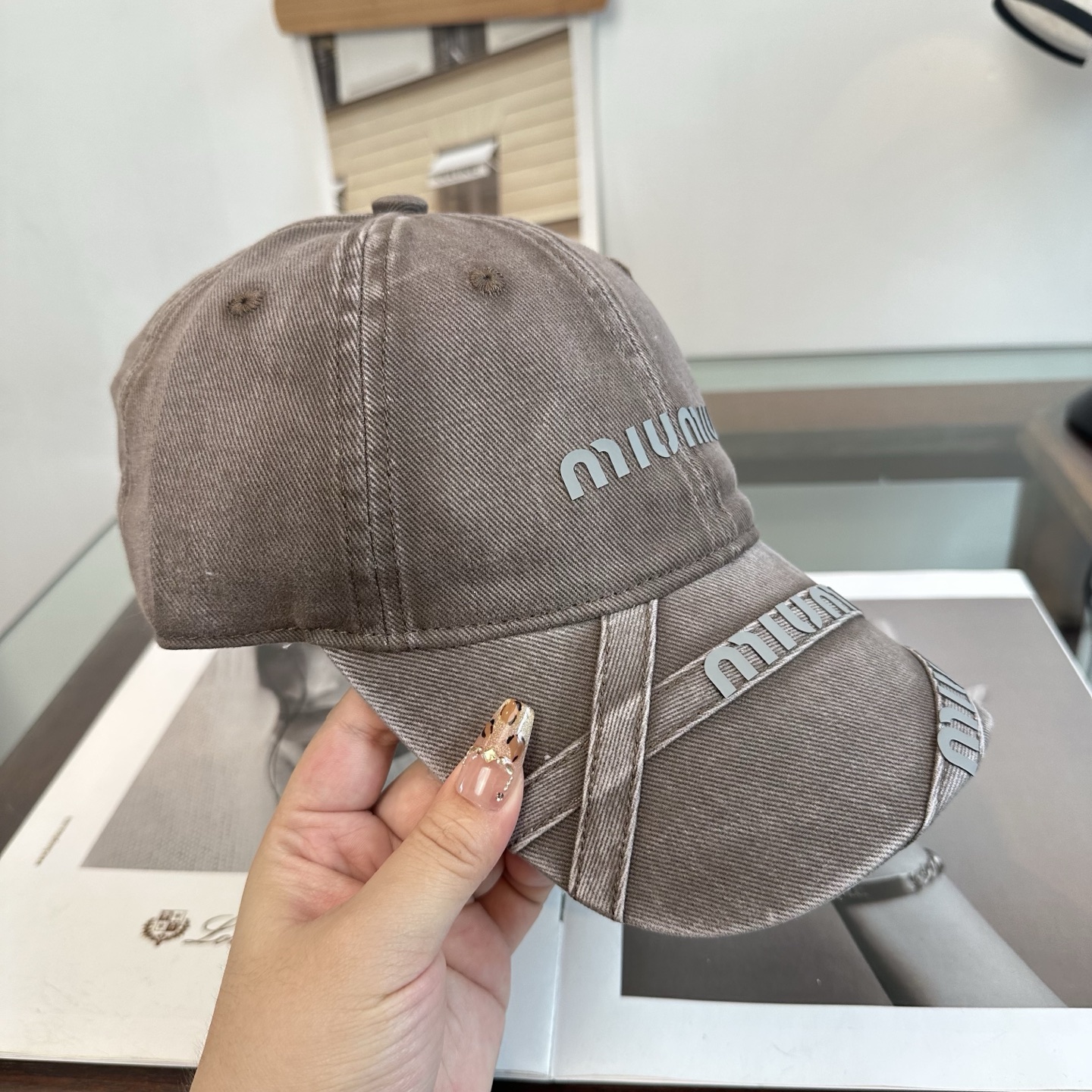 谬谬miumiu 原单 新款棒球帽，正品开模订制，原版做工细致质量超赞！