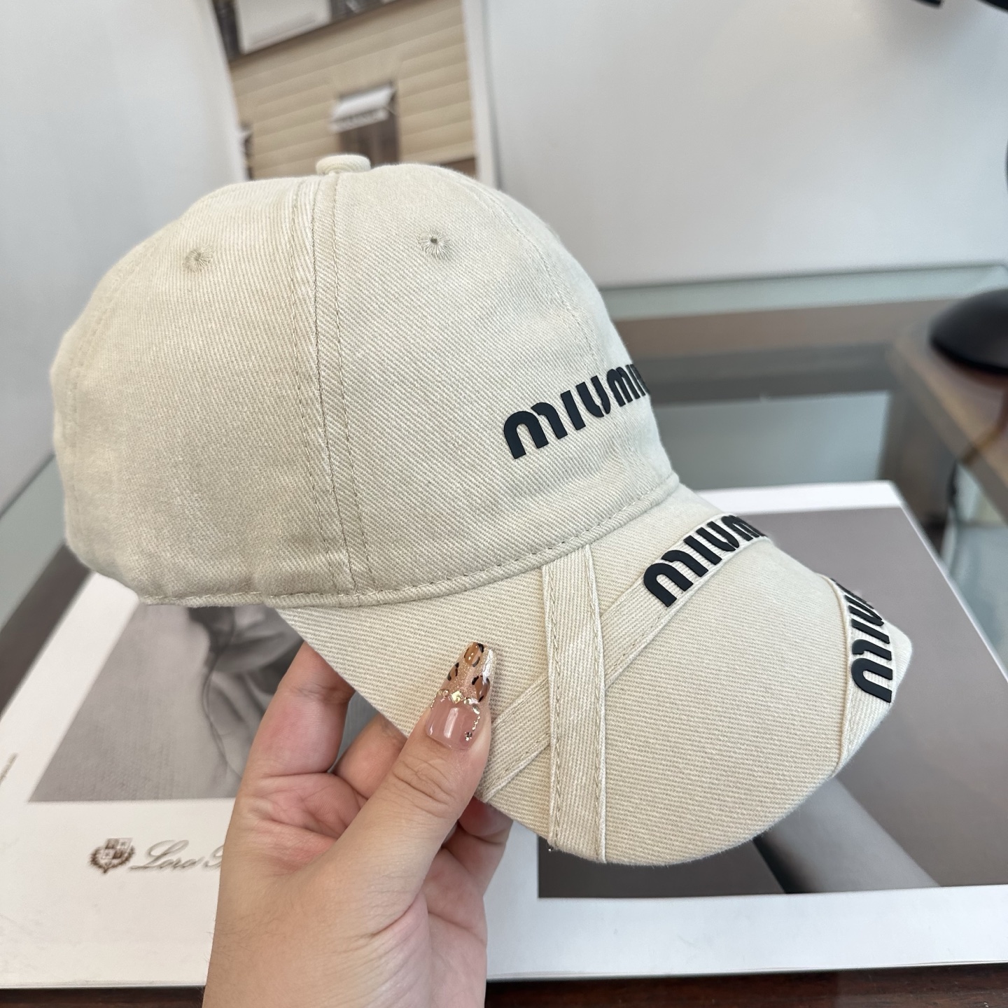 谬谬miumiu 原单 新款棒球帽，正品开模订制，原版做工细致质量超赞！