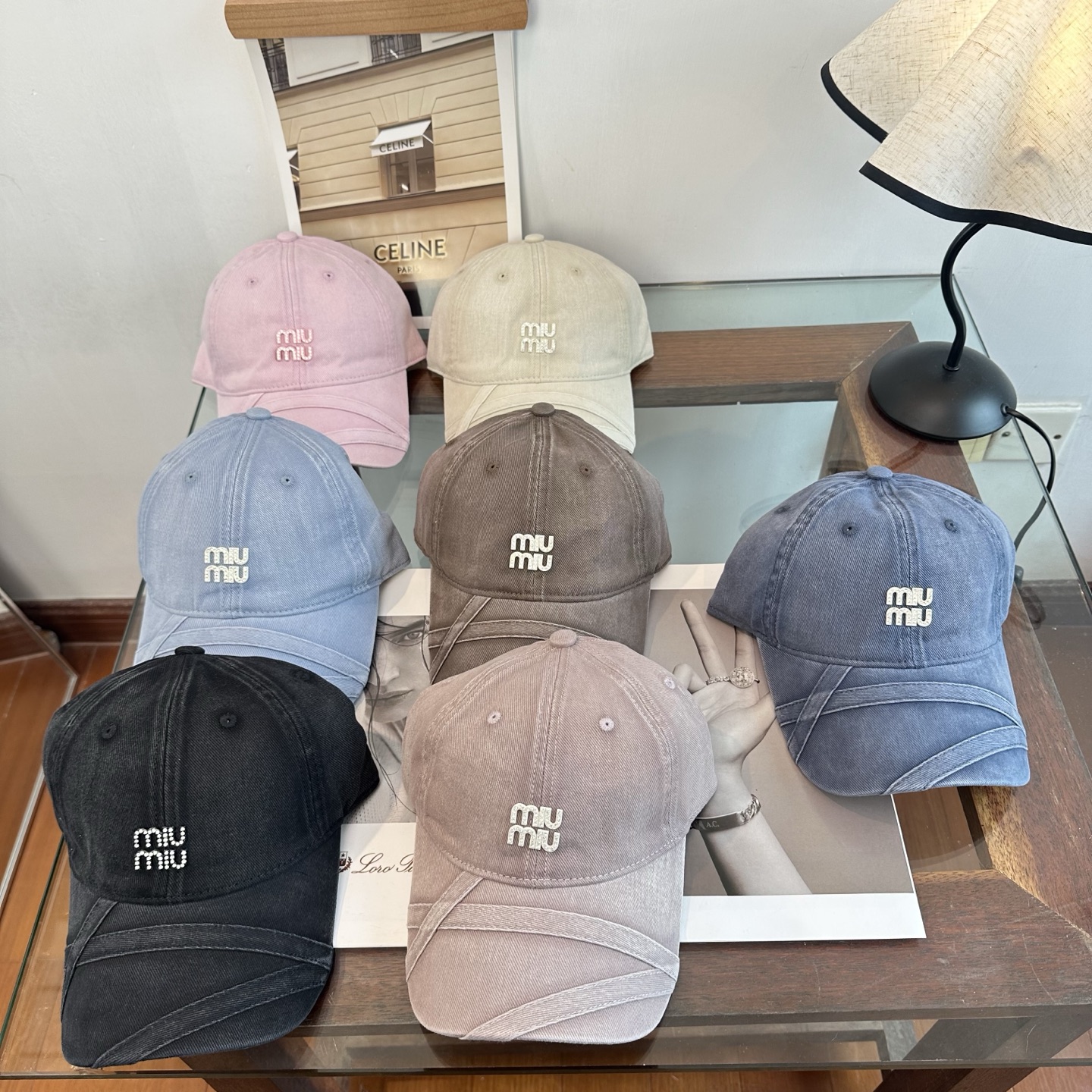 Miu Miu 谬谬miumiu 新款棒球帽， 开模订制， 做工细致质量超赞