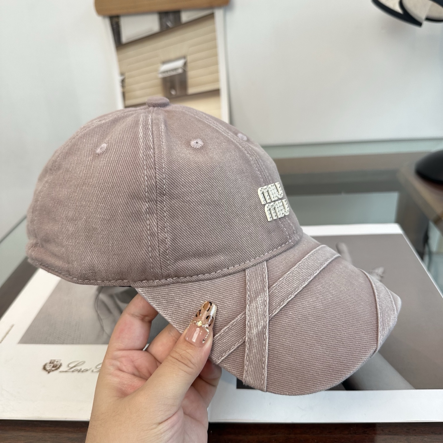 谬谬miumiu 原单 新款棒球帽，正品开模订制，原版做工细致质量超赞！