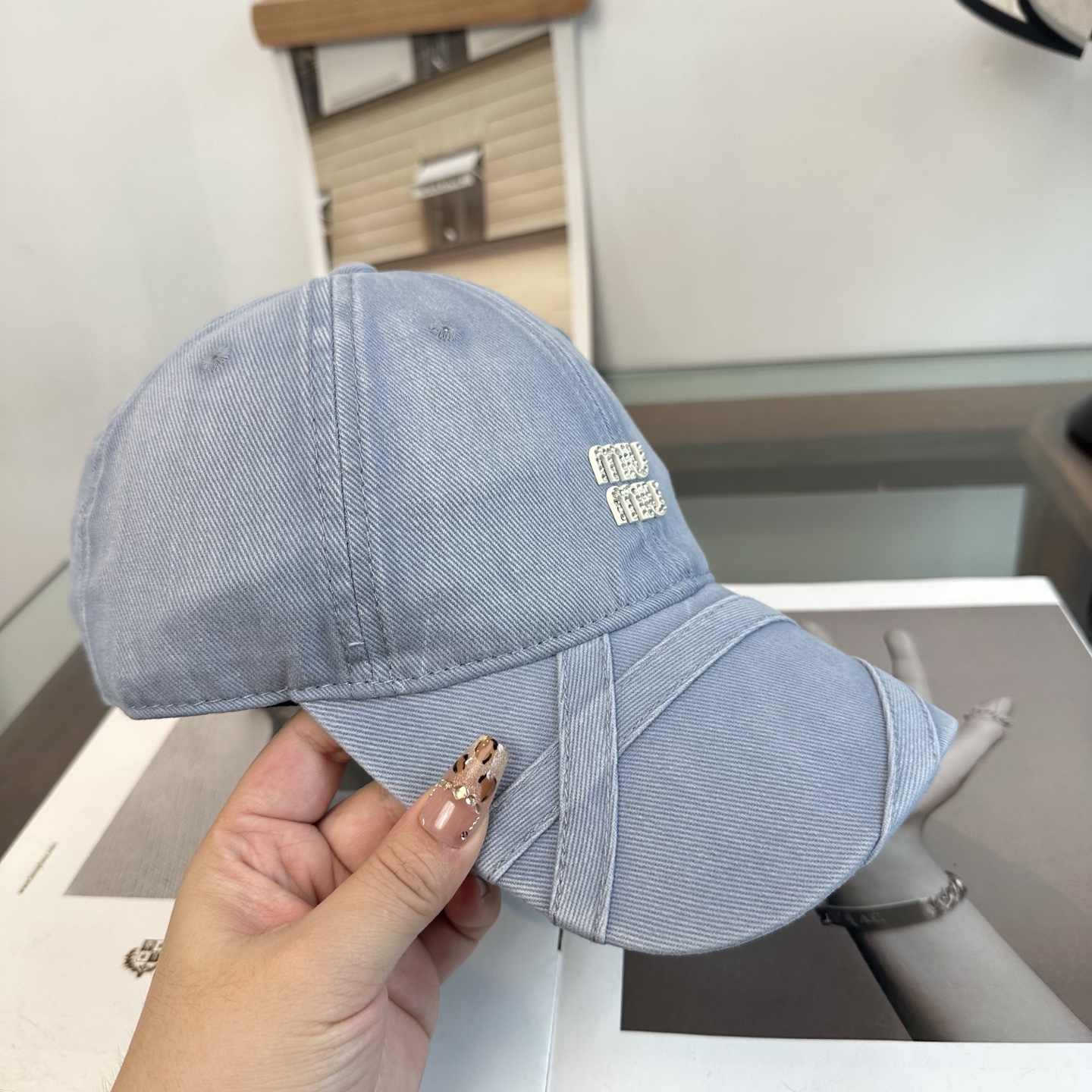 谬谬miumiu 原单 新款棒球帽，正品开模订制，原版做工细致质量超赞！