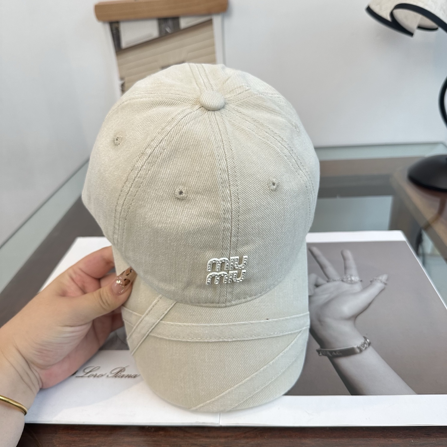 谬谬miumiu 原单 新款棒球帽，正品开模订制，原版做工细致质量超赞！