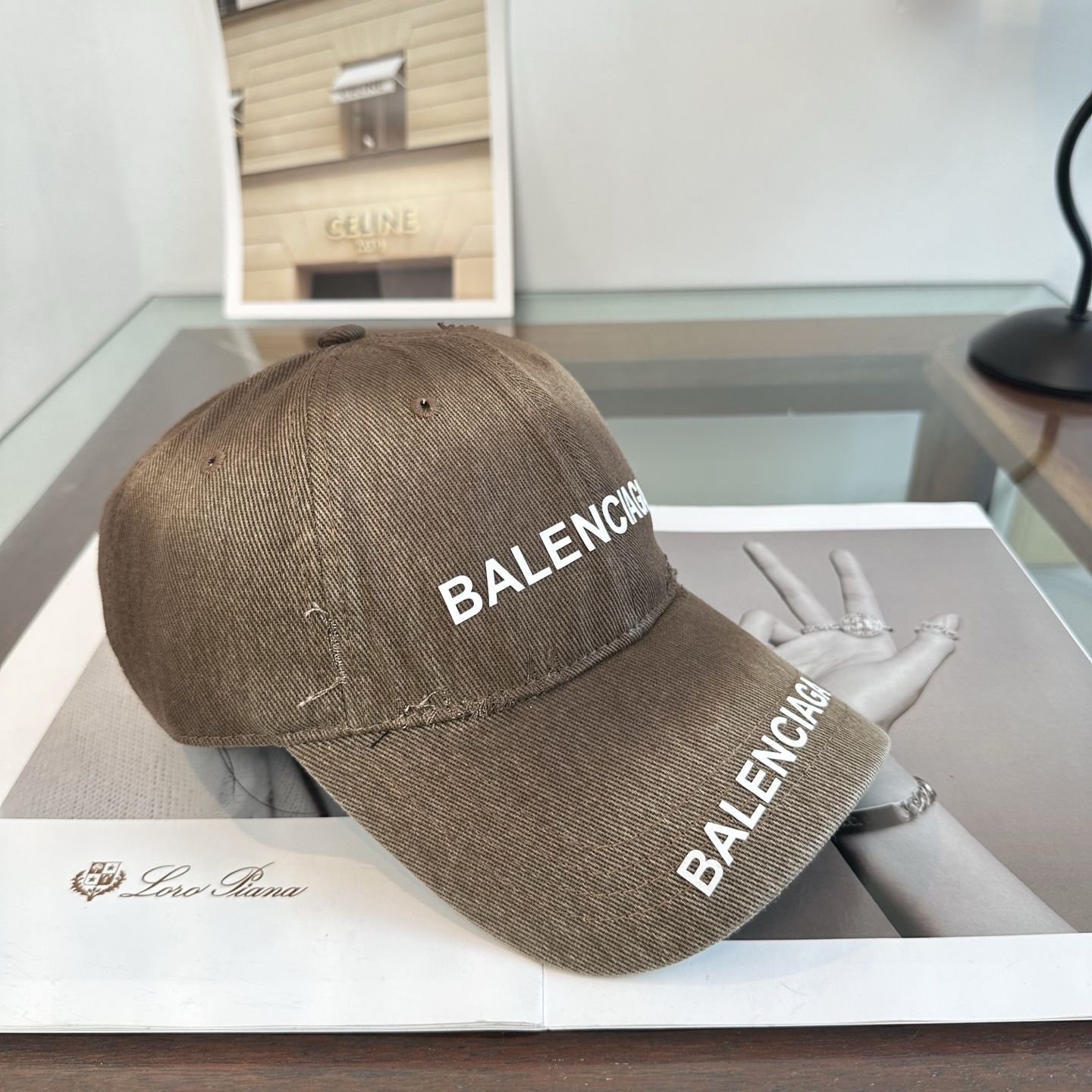 新品Balenciaga 巴黎世家字母新款棒球帽 现货秒发🧢简约时尚超级无敌好看的帽子！情侣款！