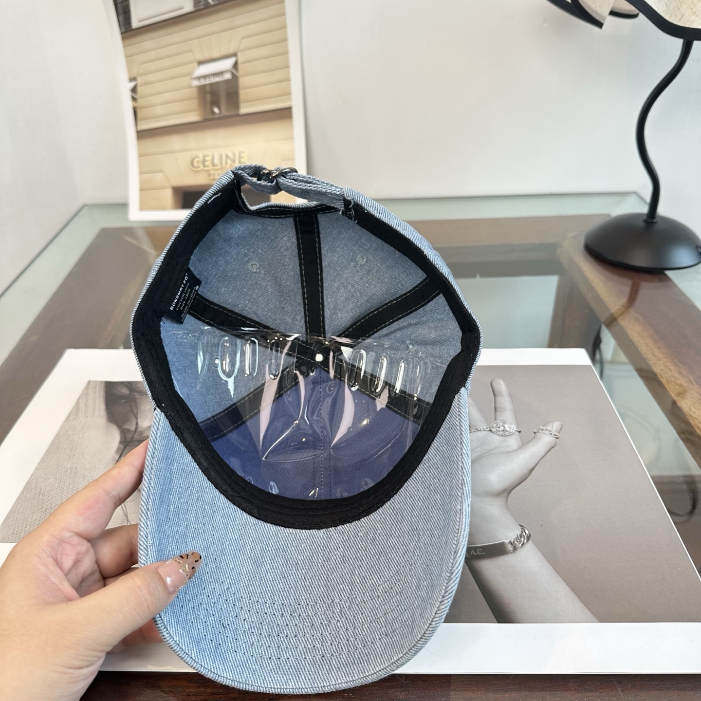 新品Balenciaga 巴黎世家字母新款棒球帽 现货秒发🧢简约时尚超级无敌好看的帽子！情侣款！