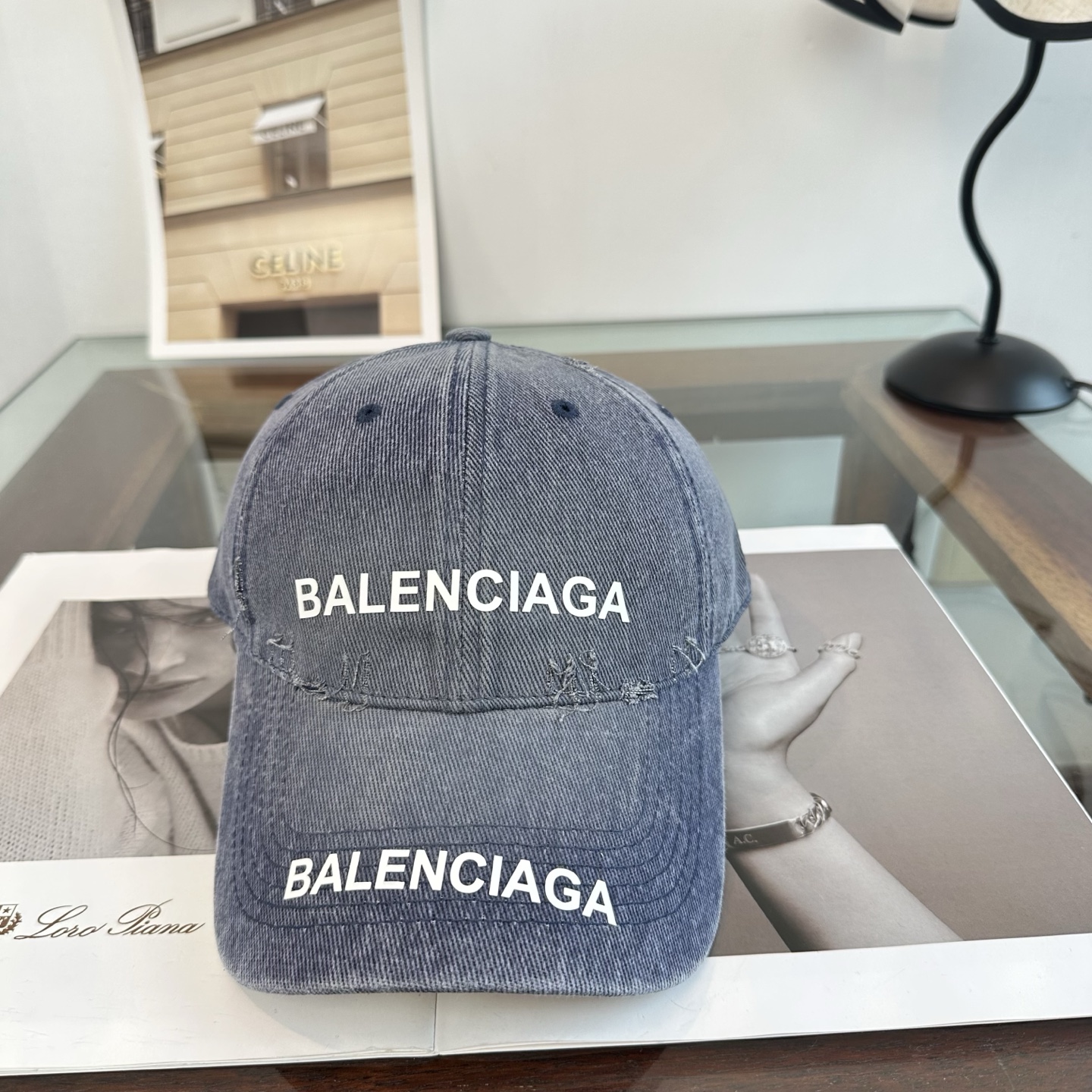 Balenciaga 新品Balenciaga 巴黎世家字母新款棒球帽