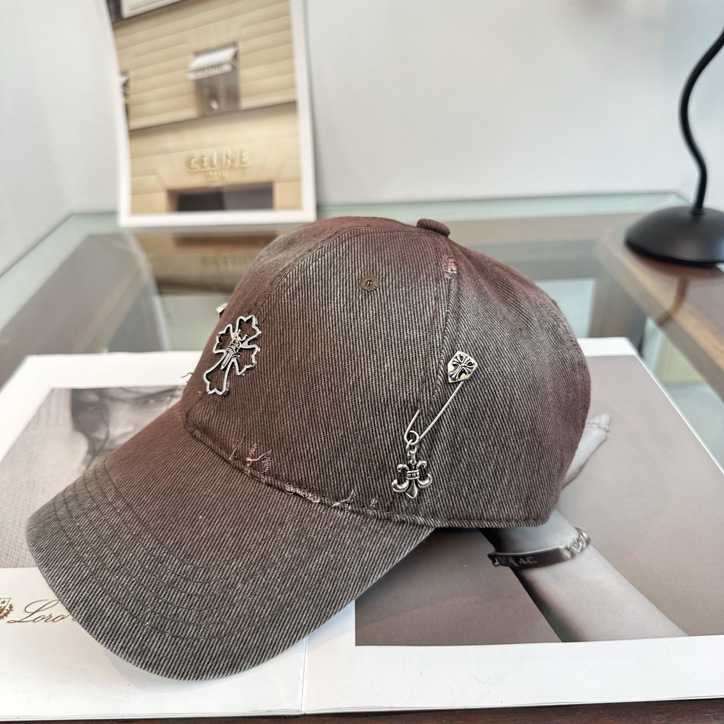 Chrome hearts 克罗心 新款十字架 高品质棒球帽，高端定制版！网红时尚博主同款！墙裂推荐！质量巨好！谁戴谁好