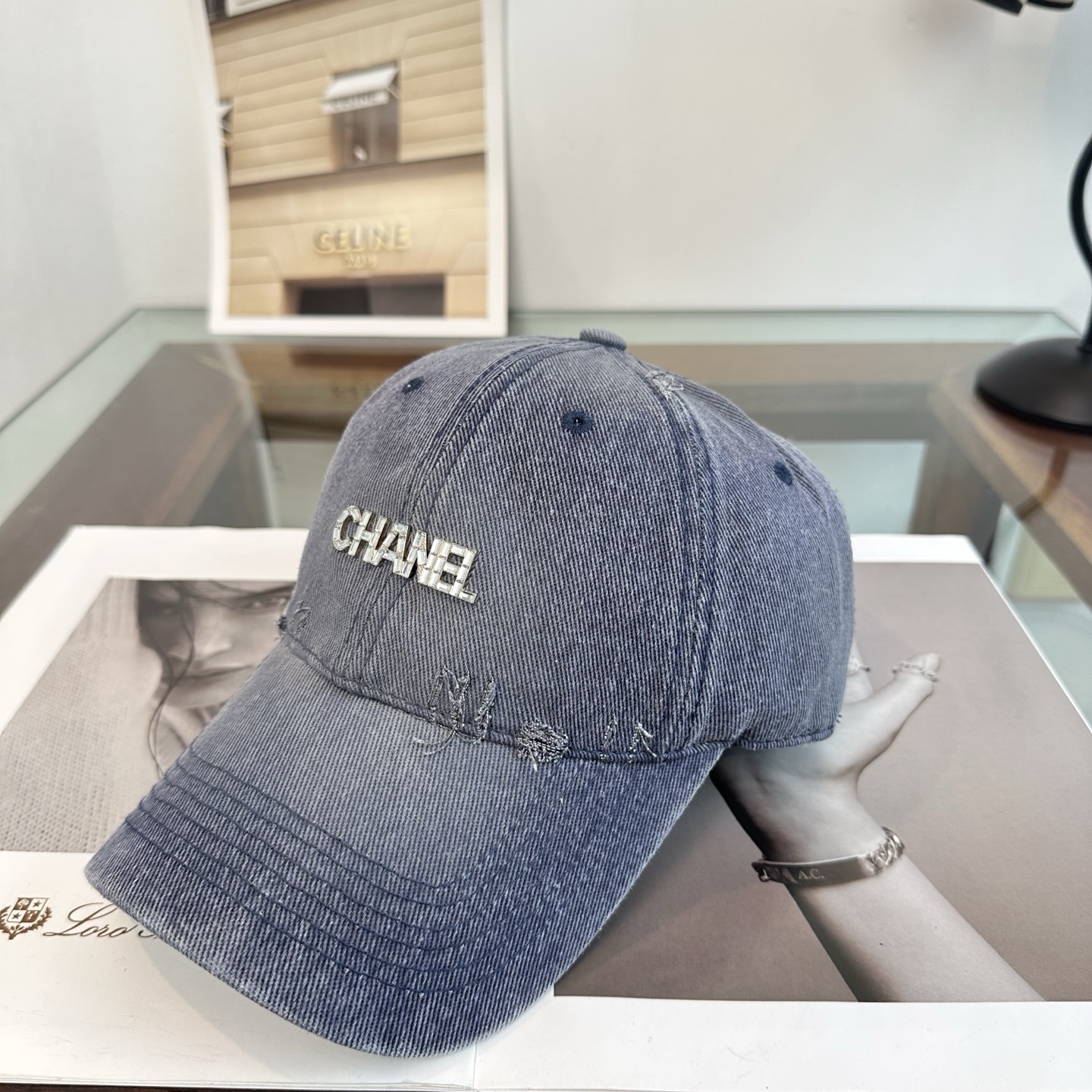 【CHANEL香奈儿】新款高级感唯美纹路小香风鸭舌帽 ，遮阳又超好搭配，出街单品 高货版本原单品质👄