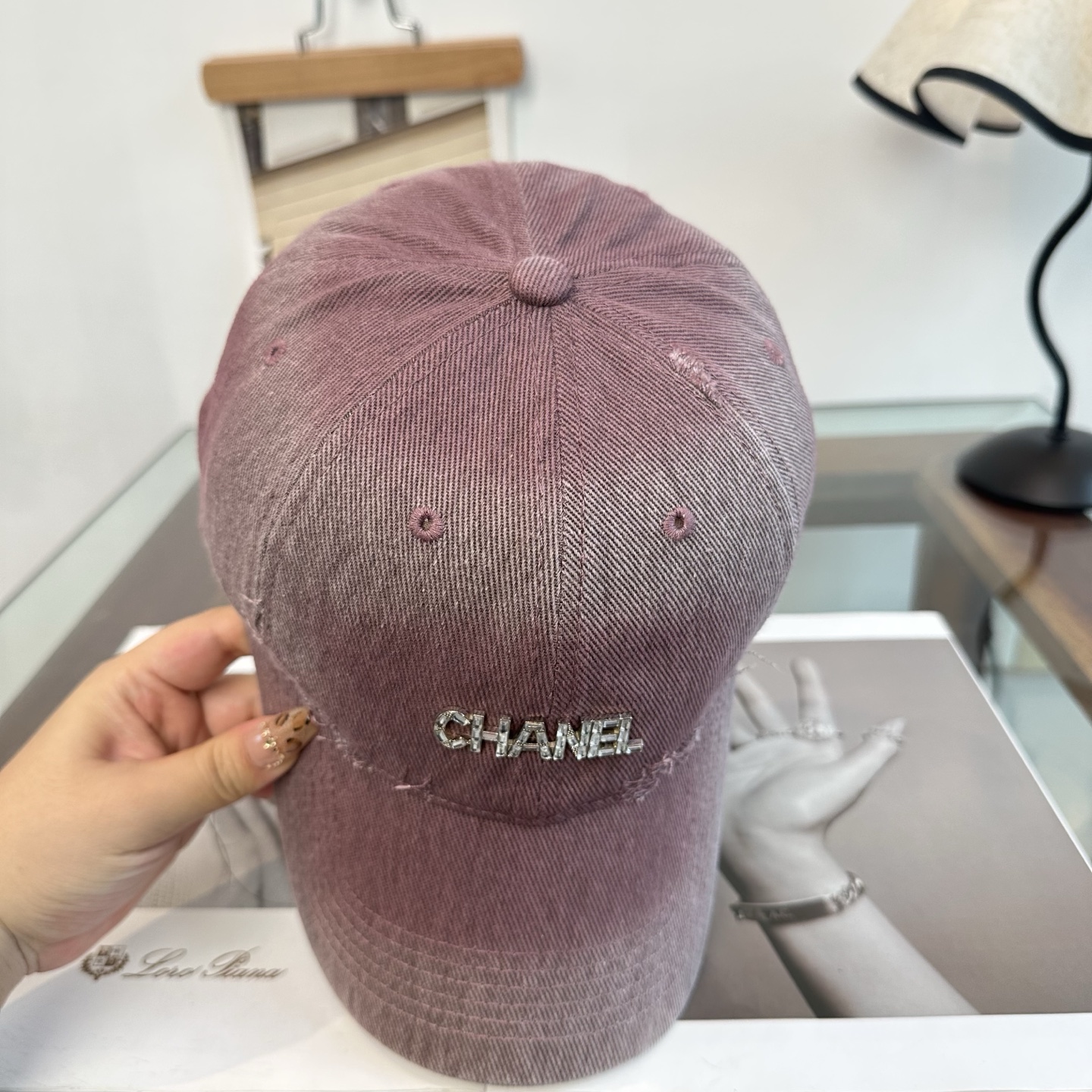 【CHANEL香奈儿】新款高级感唯美纹路小香风鸭舌帽 ，遮阳又超好搭配，出街单品 高货版本原单品质👄