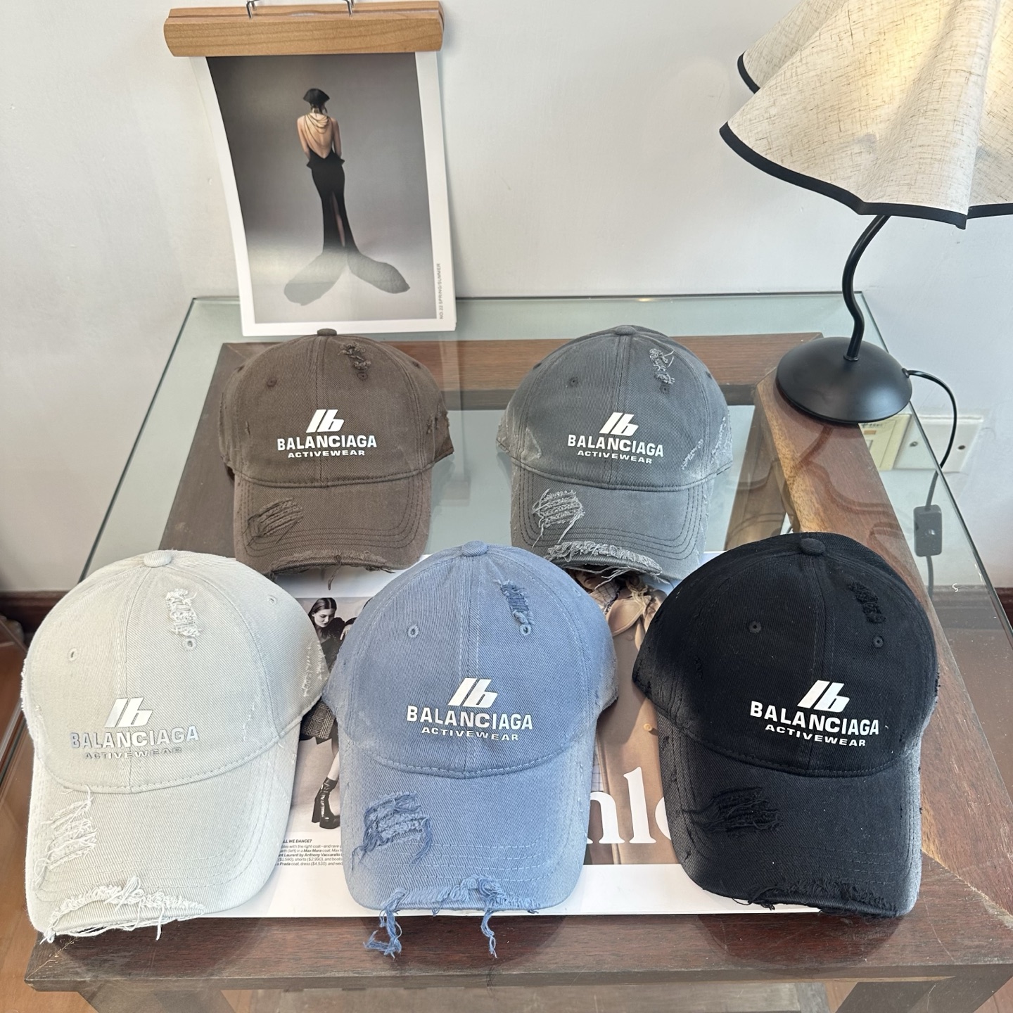 新品Balenciaga 巴黎世家字母新款棒球帽 现货秒发🧢简约时尚超级无敌好看的帽子！情侣款！