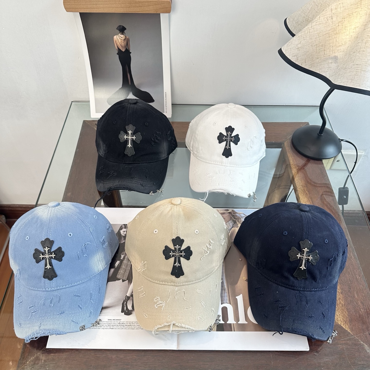 Chrome hearts 克罗心 新款十字架 高品质棒球帽，高端定制版！网红时尚博主同款！墙裂推荐！质量巨好！谁戴谁好
