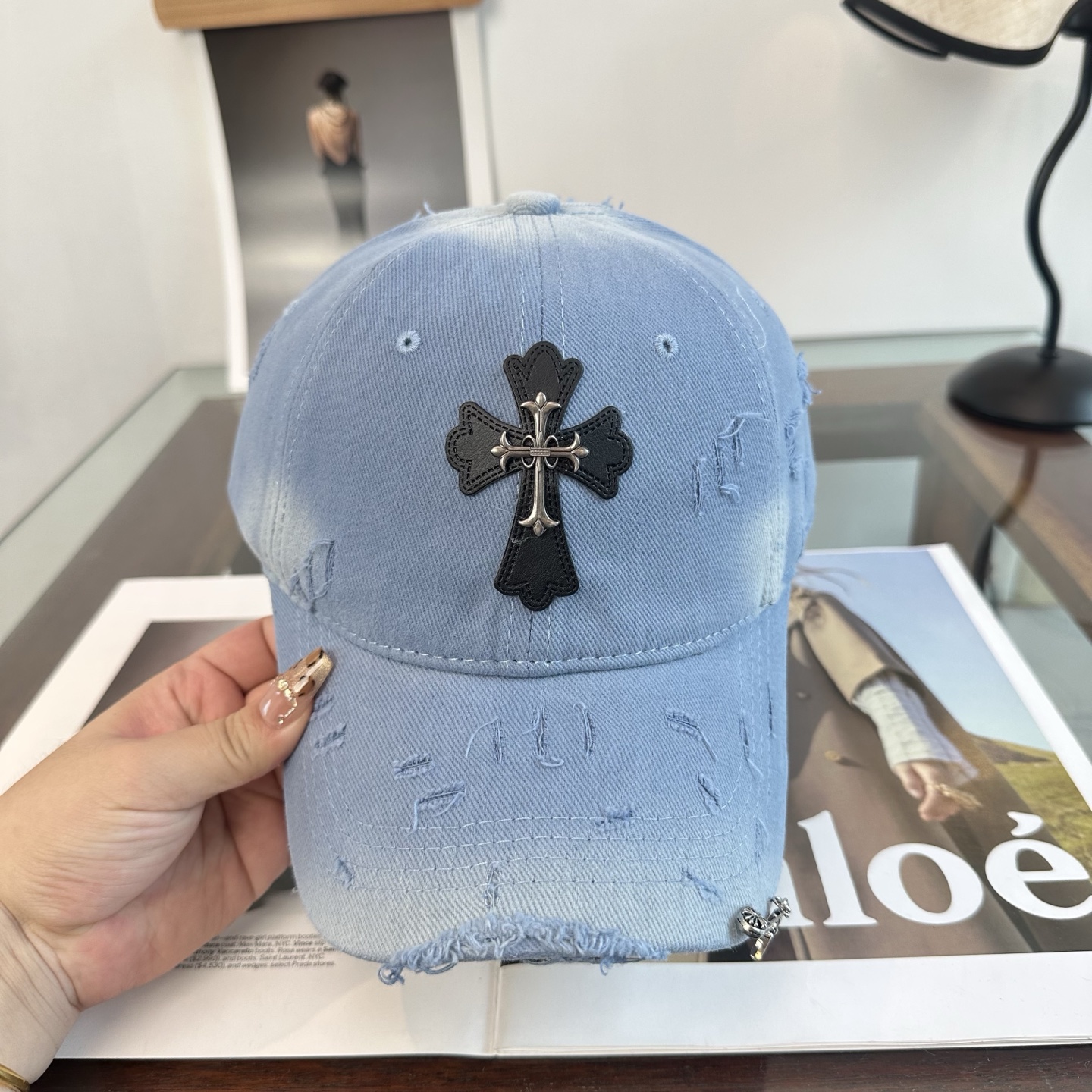 Chrome hearts 克罗心 新款十字架 高品质棒球帽，高端定制版！网红时尚博主同款！墙裂推荐！质量巨好！谁戴谁好