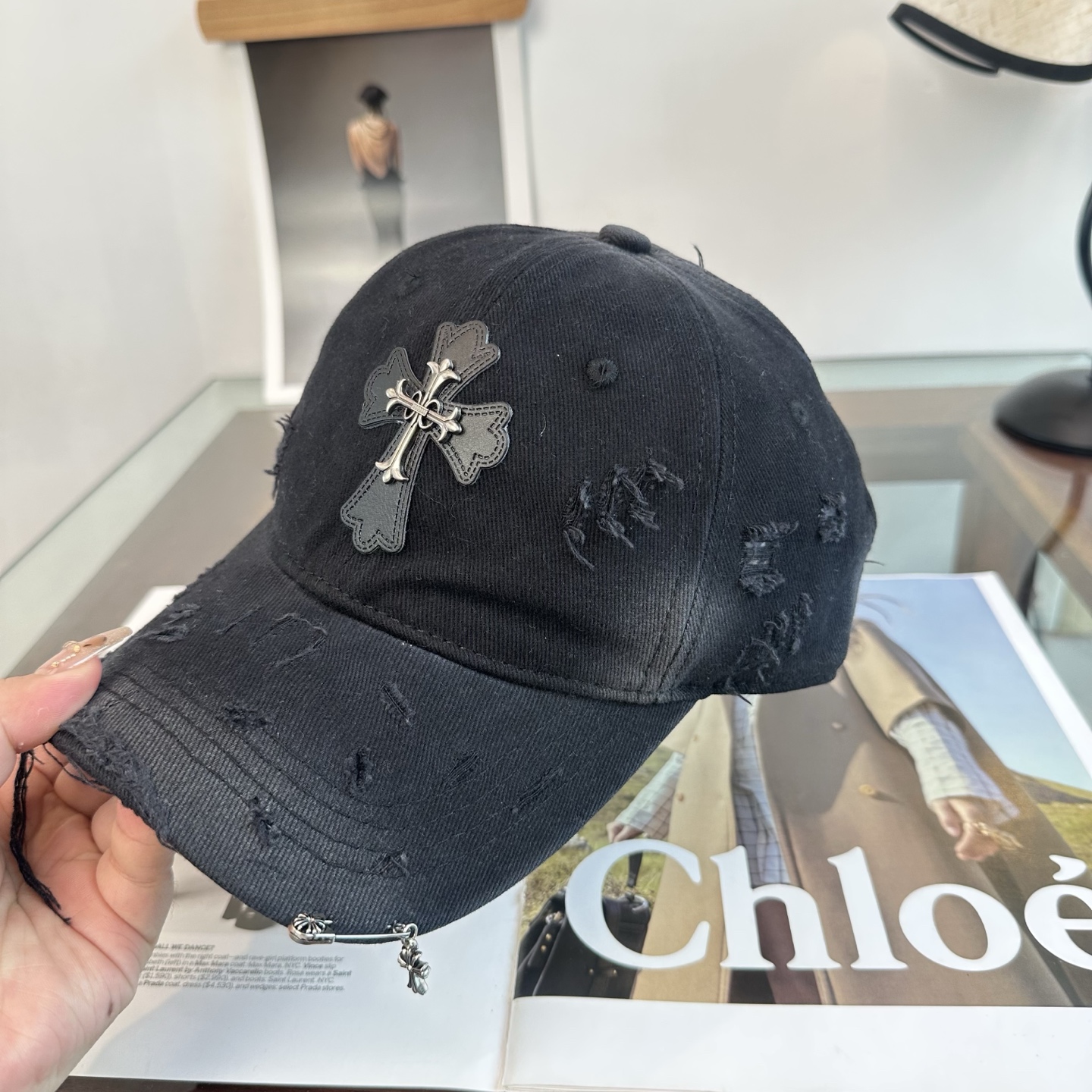 Chrome hearts 克罗心 新款十字架 高品质棒球帽，高端定制版！网红时尚博主同款！墙裂推荐！质量巨好！谁戴谁好