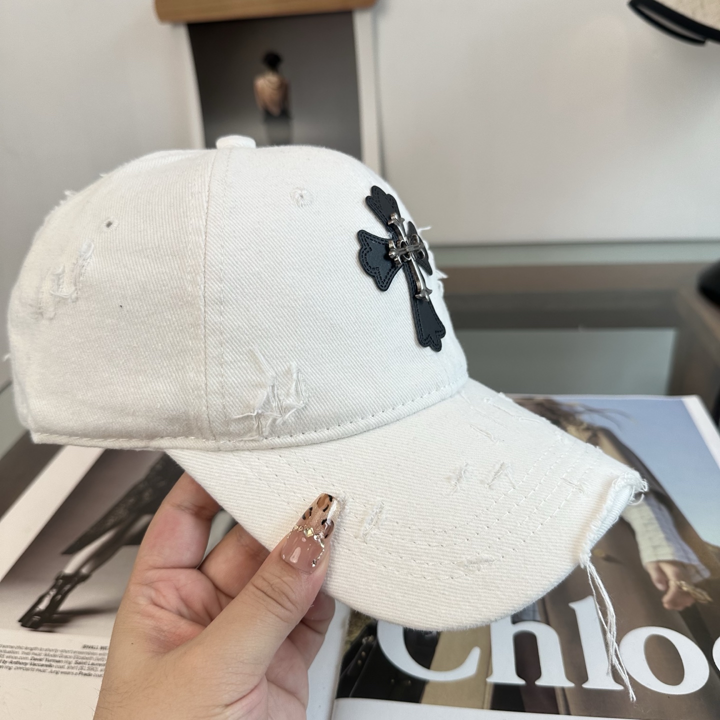 Chrome hearts 克罗心 新款十字架 高品质棒球帽，高端定制版！网红时尚博主同款！墙裂推荐！质量巨好！谁戴谁好