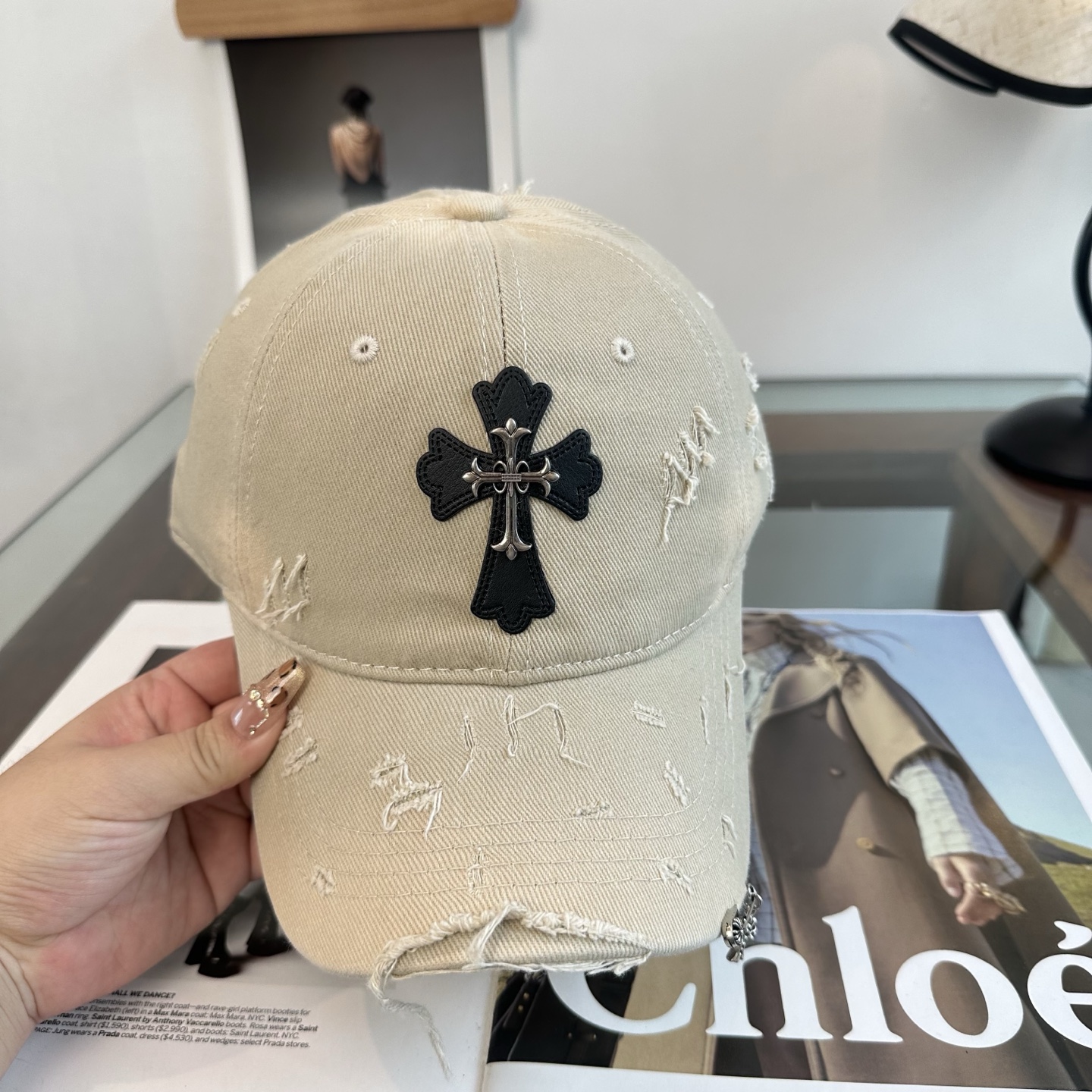 Chrome hearts 克罗心 新款十字架 高品质棒球帽，高端定制版！网红时尚博主同款！墙裂推荐！质量巨好！谁戴谁好