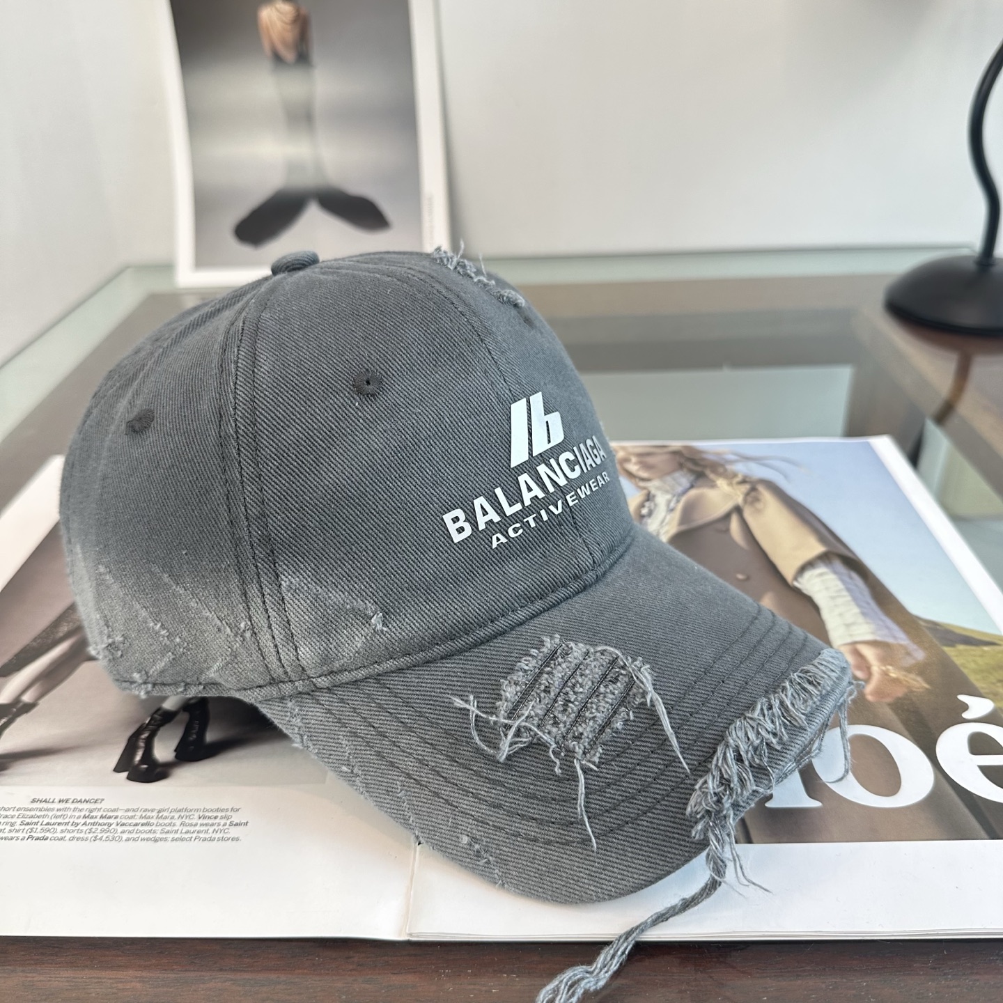 新品Balenciaga 巴黎世家字母新款棒球帽 现货秒发🧢简约时尚超级无敌好看的帽子！情侣款！
