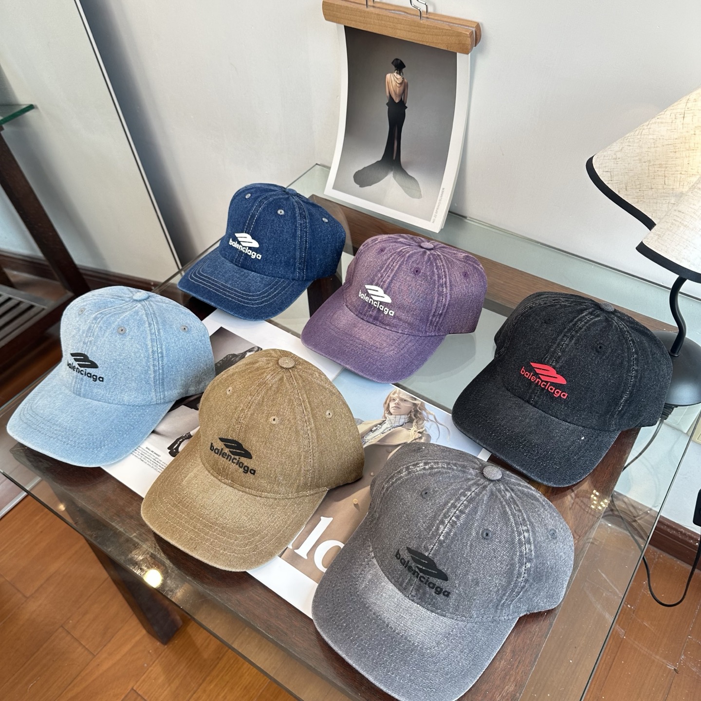 新品Balenciaga 巴黎世家字母新款棒球帽 现货秒发🧢简约时尚超级无敌好看的帽子！情侣款！
