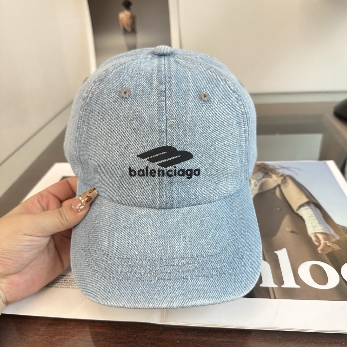 新品Balenciaga 巴黎世家字母新款棒球帽 现货秒发🧢简约时尚超级无敌好看的帽子！情侣款！