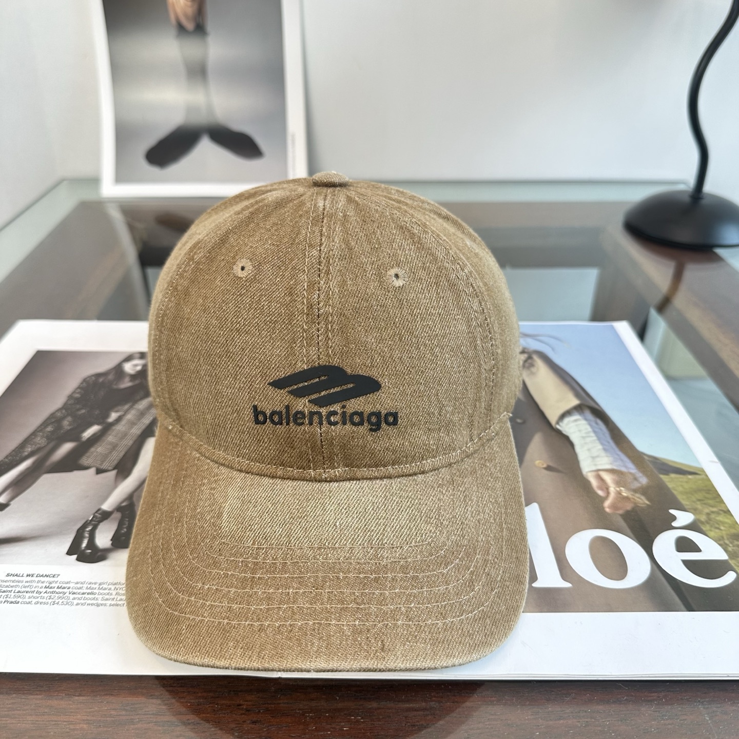 NO:897368,New product Balenciaga new baseball cap with letters from Balenciaga. Ready in stock. Simple, fashionable, super invincible and beautiful hat!  Couple style!  hat straw hat bucket hat baseball cap, hat, balenciaga, balenciaga, espadrilles, hats19860909新品Balenciaga 巴黎世家字母新款棒球帽 现货秒发简约时尚超级无敌好看的帽子！情侣款！帽子草帽渔夫帽棒球帽,帽子,balenciaga,balenciaga,espadrilles,hats,hat
