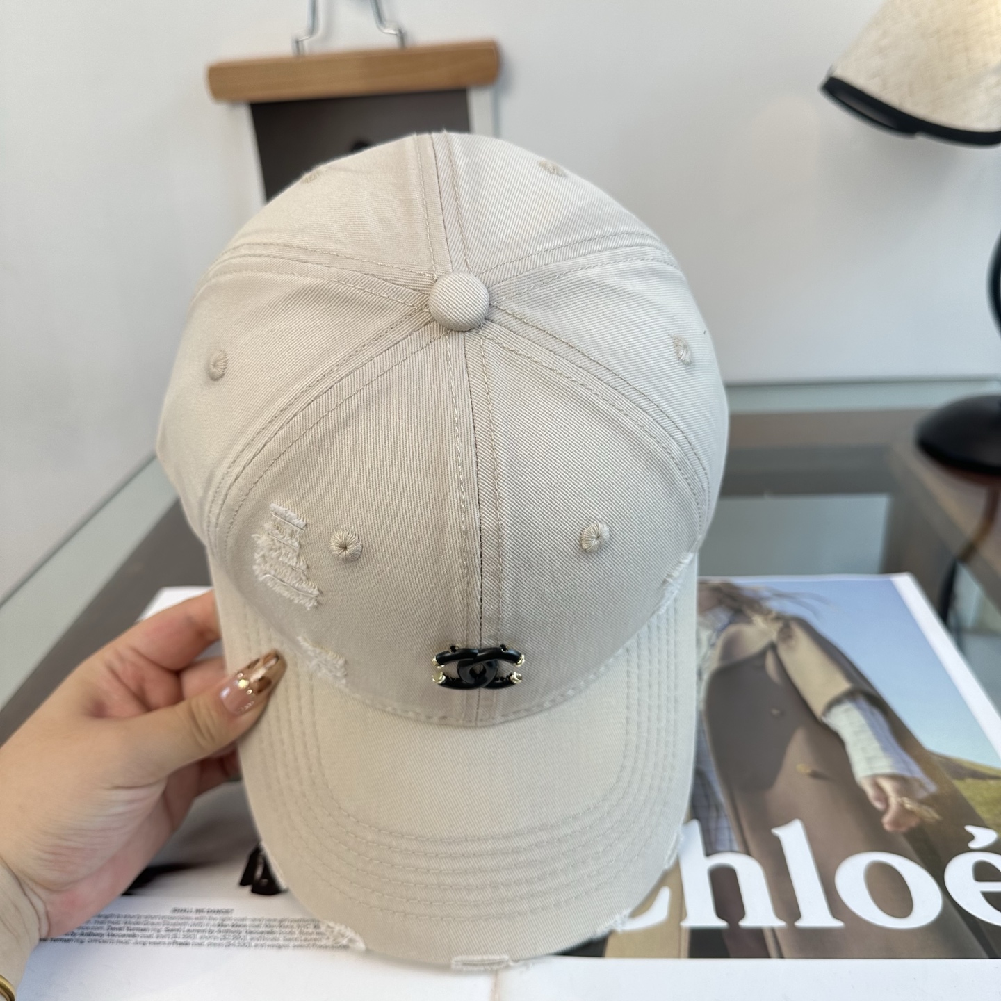 【CHANEL香奈儿】新款高级感唯美纹路小香风鸭舌帽 ，遮阳又超好搭配，出街单品 高货版本原单品质👄
