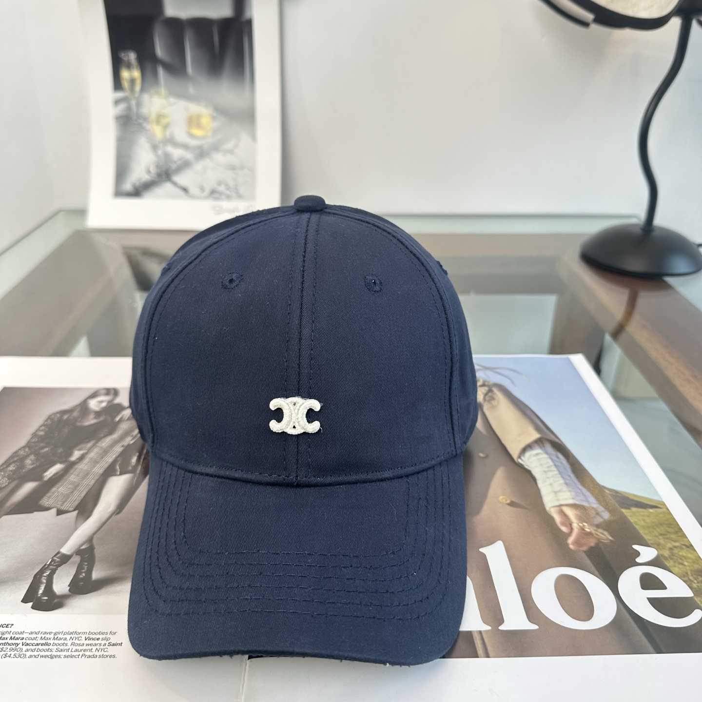 爆款CELINE（赛琳）简约明星同款最新棒球帽，时尚潮流，高端做工！每一个帽子都是用心之作！非一般的品质