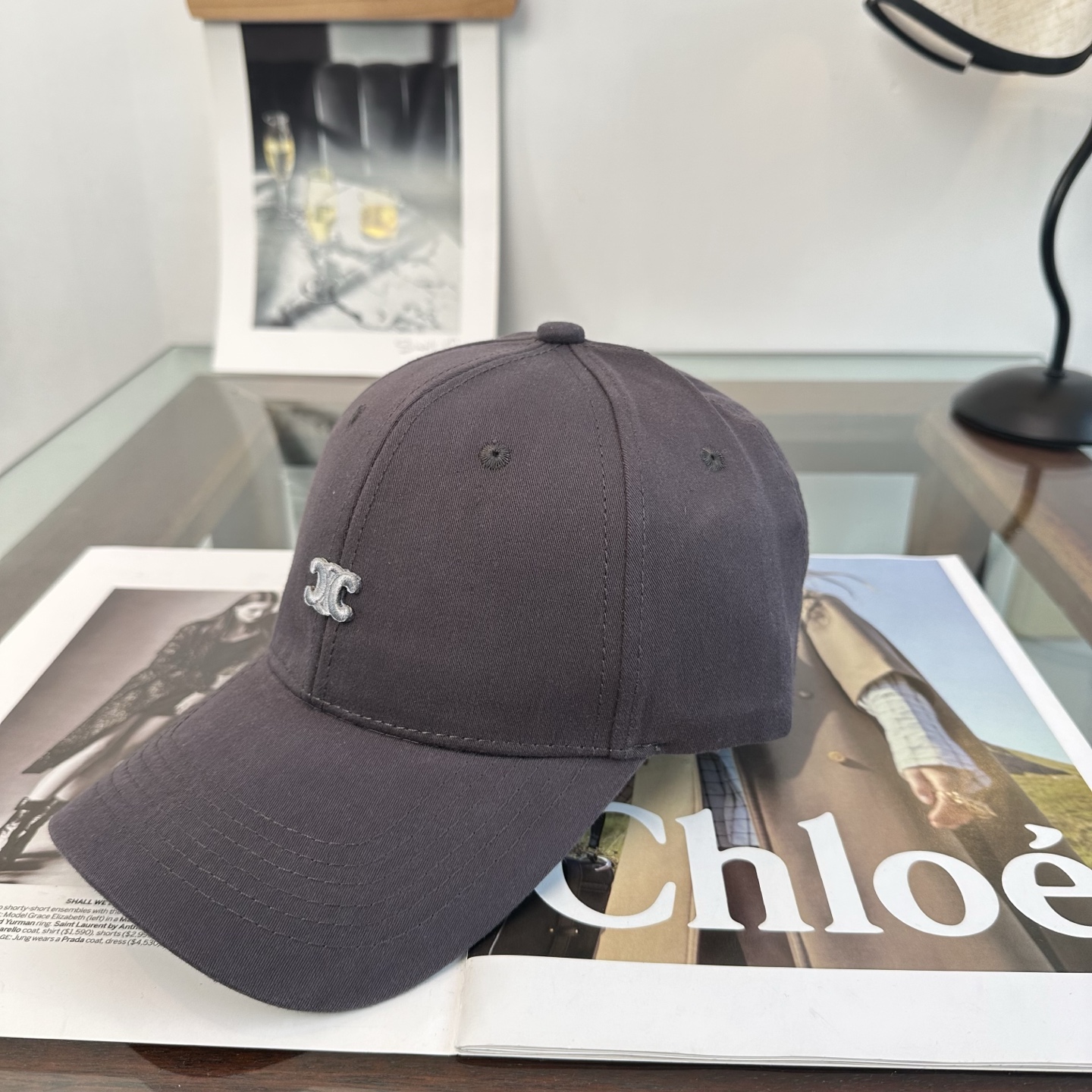 爆款CELINE（赛琳）简约明星同款最新棒球帽，时尚潮流，高端做工！每一个帽子都是用心之作！非一般的品质