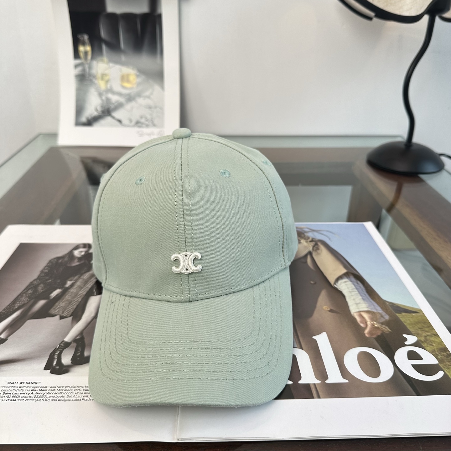 爆款CELINE（赛琳）简约明星同款最新棒球帽，时尚潮流，高端做工！每一个帽子都是用心之作！非一般的品质