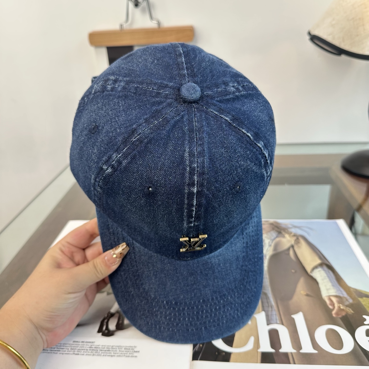 🧢路易威登棒球帽 LouisVuitton😍新款LV棒球帽，重工打造♥️高端大气，百搭款🤗男女通用！