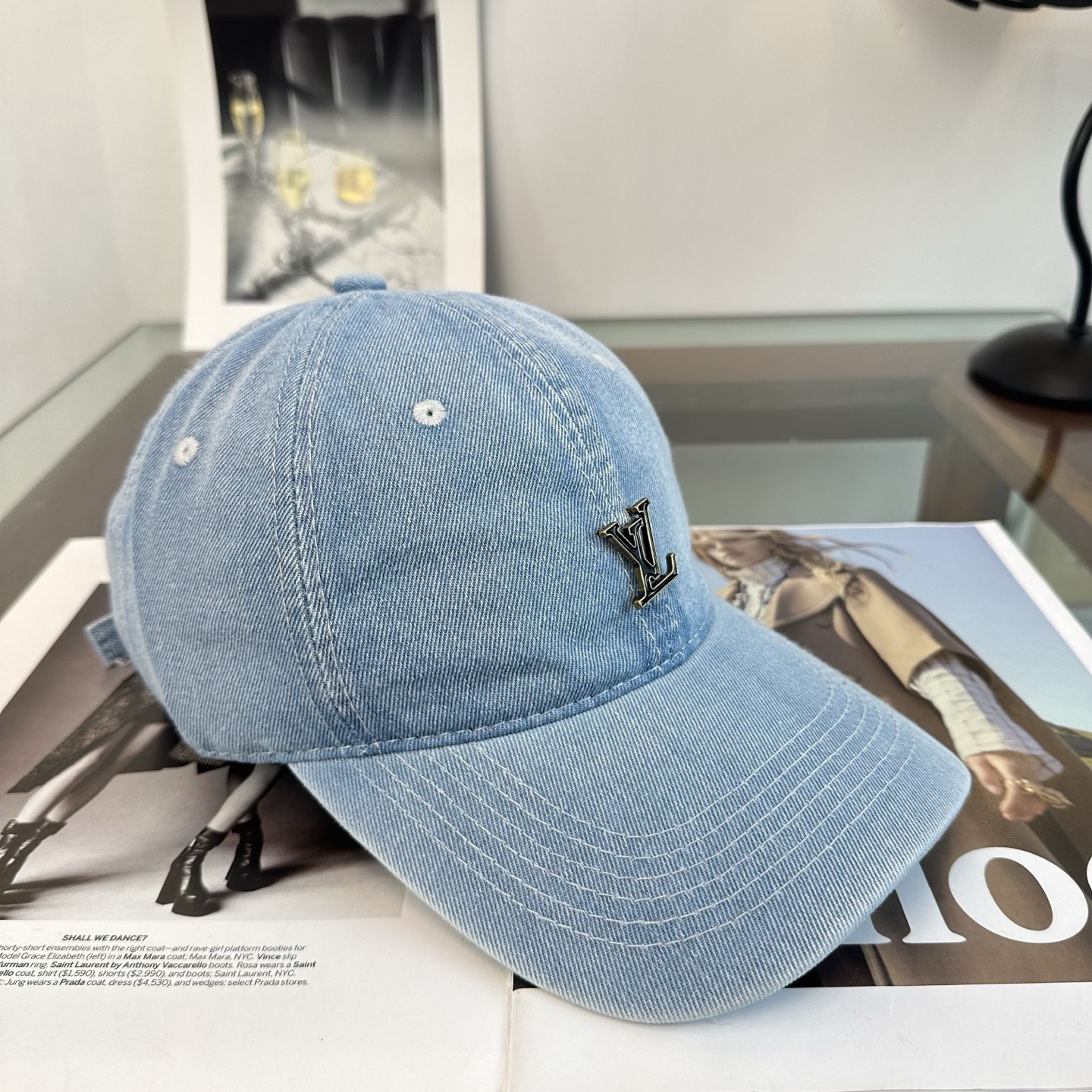 🧢路易威登棒球帽 LouisVuitton😍新款LV棒球帽，重工打造♥️高端大气，百搭款🤗男女通用！
