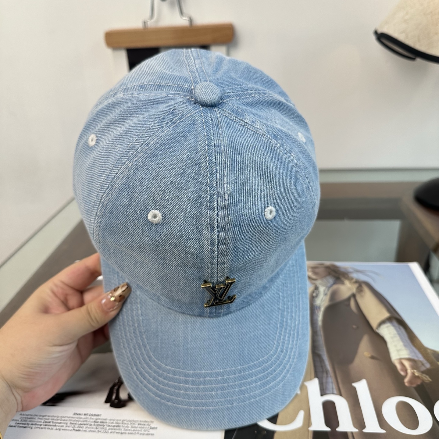 🧢路易威登棒球帽 LouisVuitton😍新款LV棒球帽，重工打造♥️高端大气，百搭款🤗男女通用！