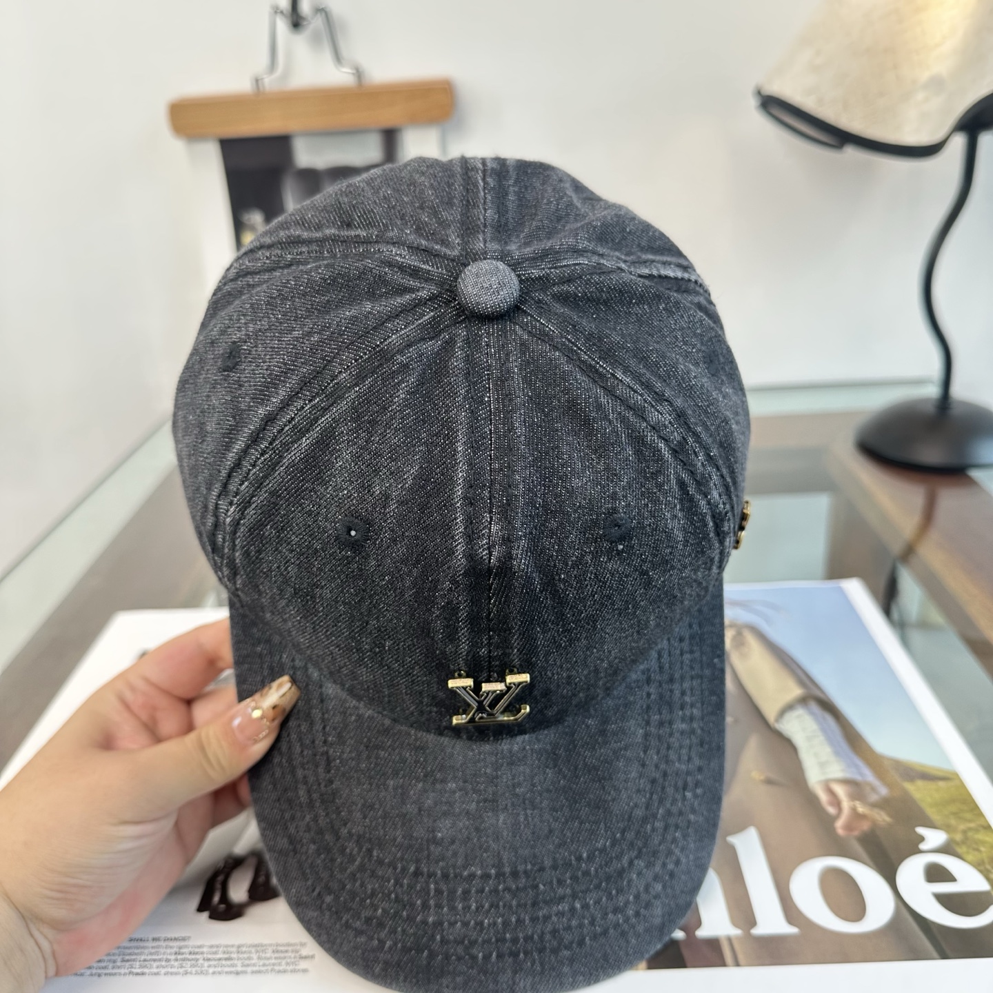 🧢路易威登棒球帽 LouisVuitton😍新款LV棒球帽，重工打造♥️高端大气，百搭款🤗男女通用！