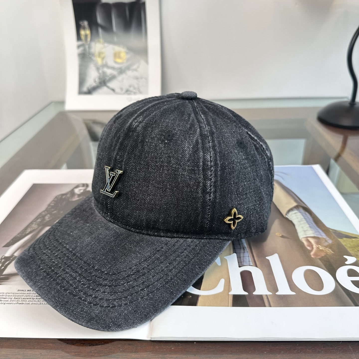 🧢路易威登棒球帽 LouisVuitton😍新款LV棒球帽，重工打造♥️高端大气，百搭款🤗男女通用！